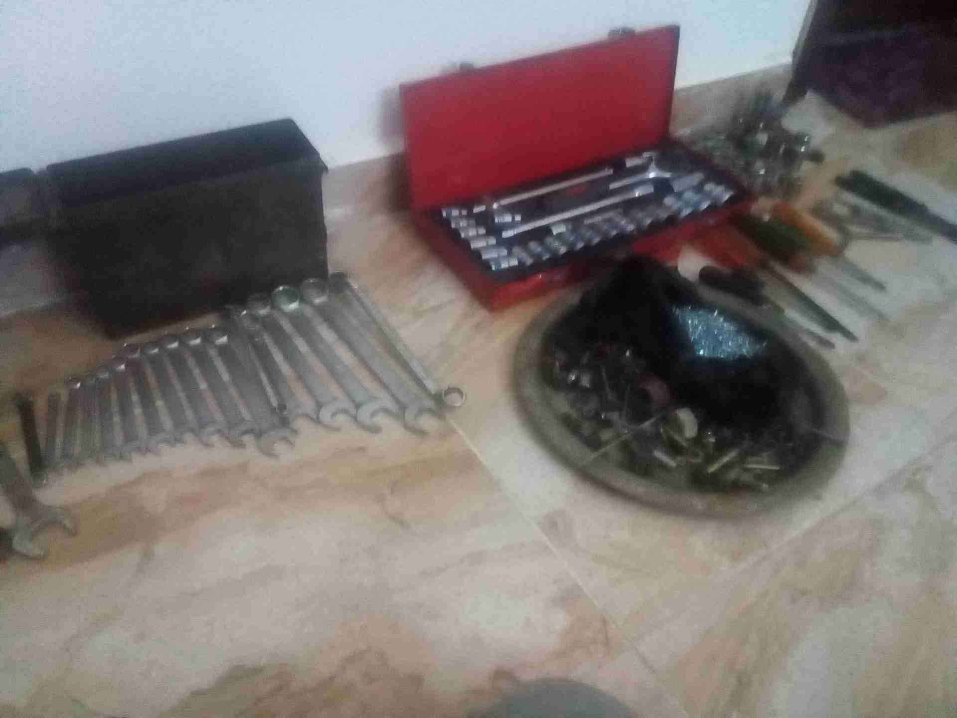 كل الأدوات والمعدات الي بصور للبيع بجمله
لا تنسَ أنك شاهدت هذا الإعلان في عنكبوت
للبيع بسعر الحرق...