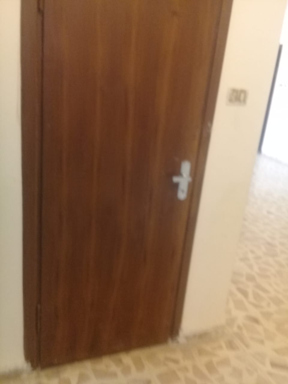 شقه فارغه للايجار في اجمل مناطق تلاع العلي 135 متر
لا تنسَ أنك شاهدت هذا الإعلان في عنكبوت
شق...