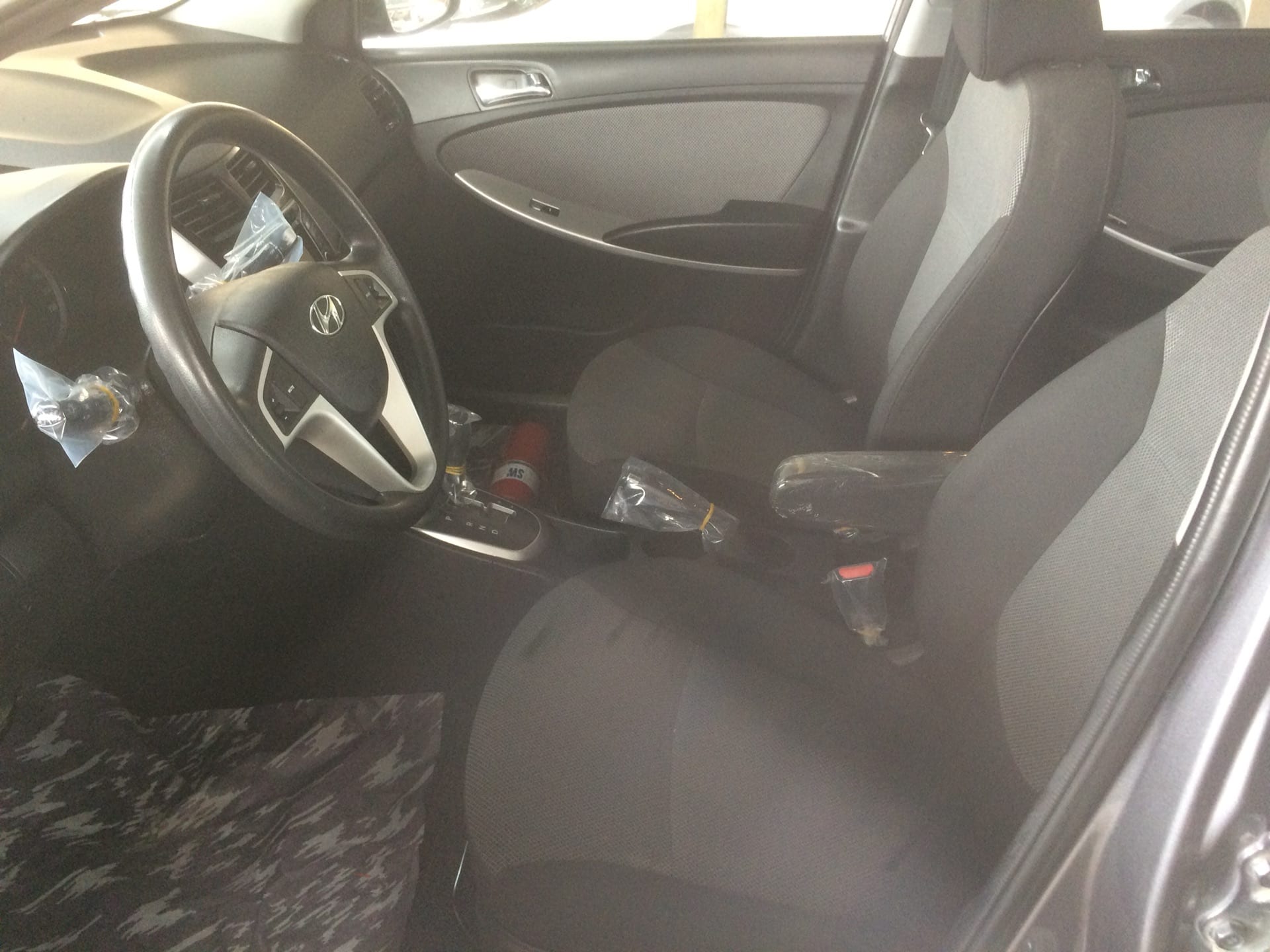 هيونداي اكسنت 2015 1600cc حره جديد بسعر 11600 دينار
لا تنسَ أنك شاهدت هذا الإعلان في عنكبوت
ه...