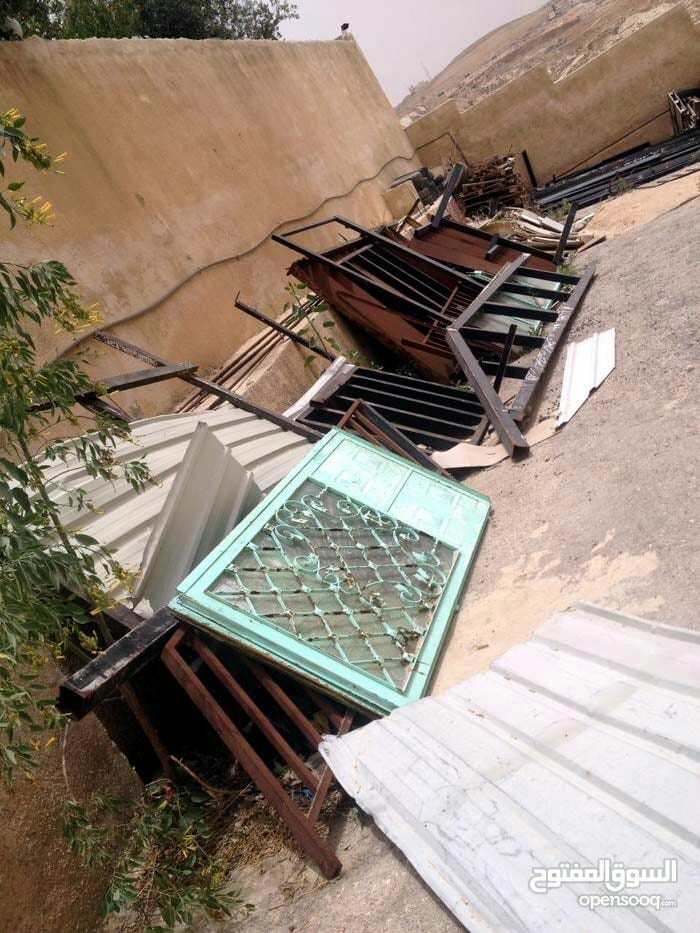 نشتري الخردوات والسكراب والكراكيب وشراء خردة النحاس والحديد واثاث مستعمل
لا تنسَ أنك شاهدت هذا الإعلان في عنكبوت...