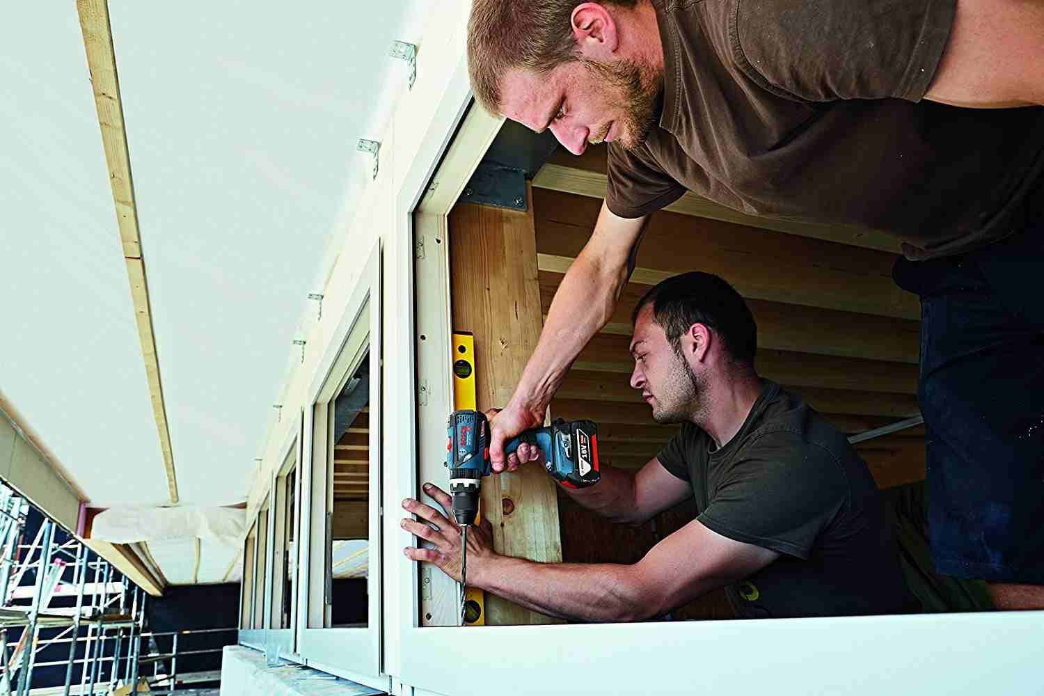 Bosch GSB 18V-60 C Professional Brushless Combi Drill
لا تنسَ أنك شاهدت هذا الإعلان في عنكبوت
Per...