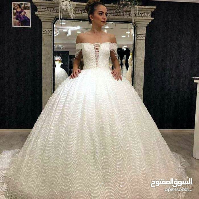عروض الصالون والبدلات والسهرات في الزرقاء…
لا تنسَ أنك شاهدت هذا الإعلان في عنكبوت
فسا...