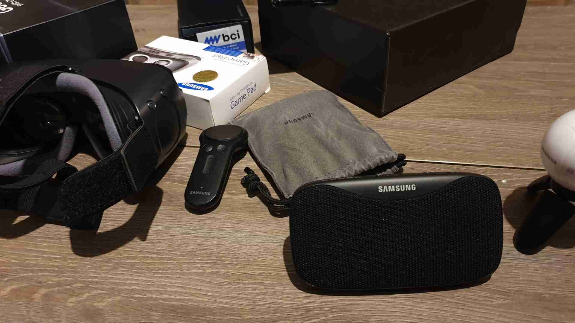 Note 8 بكج مو طبيعي
لا تنسَ أنك شاهدت هذا الإعلان في عنكبوت
Samsung Vr Remote
Samsung Game...