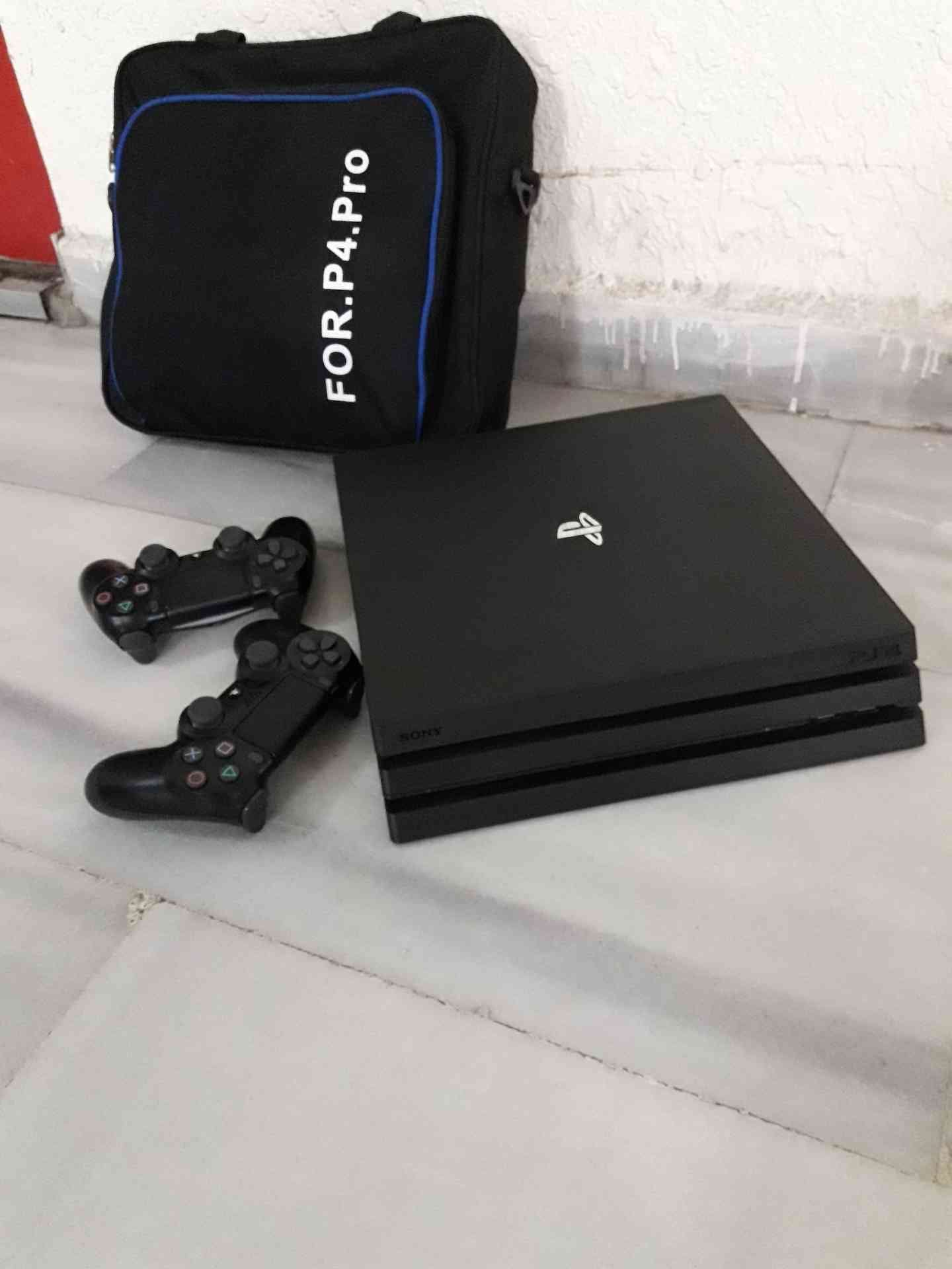 بلايستيشن 4 Pro
لا تنسَ أنك شاهدت هذا الإعلان في عنكبوت
بلايستيشن 4 Pro
1000 جيجا .
مع حقيبة...