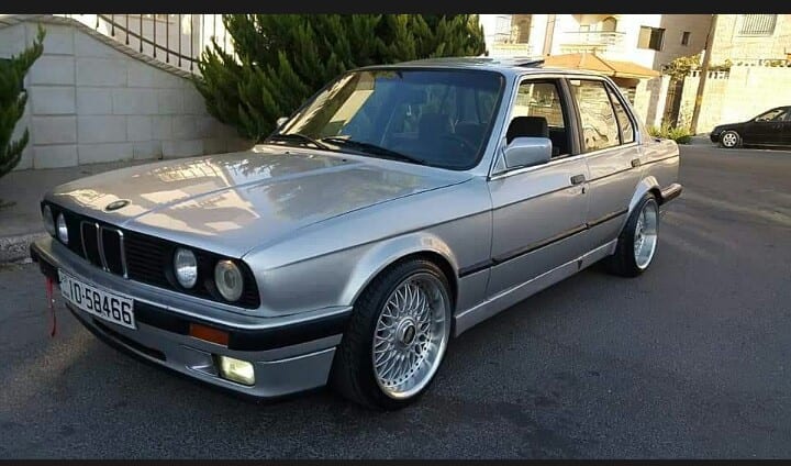 بي ام بوز النمر
لا تنسَ أنك شاهدت هذا الإعلان في عنكبوت
Bmw 318
مديل 87 محدثه 91 محرك جديد...