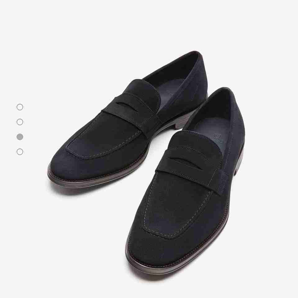 Massimo Dutti أصلي 100% جلد طبيعي صناعة البرتغال \مقاس 41
لا تنسَ أنك شاهدت هذا الإعلان في عنكبوت...