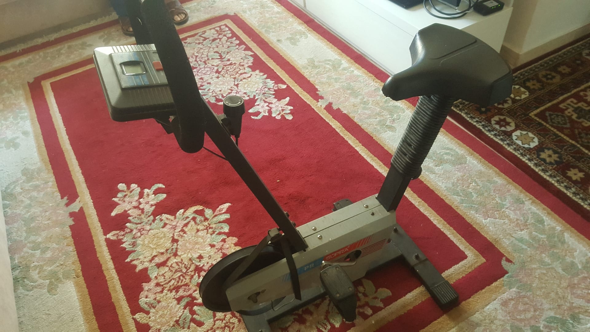 جهاز بسكليت
لا تنسَ أنك شاهدت هذا الإعلان في عنكبوت
جهاز بسكليت رياضة بحاجة الى صيانة
المدينة...