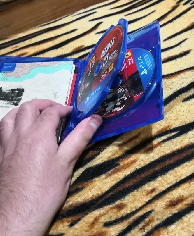 سيديات بلاي ستبشن فور
لا تنسَ أنك شاهدت هذا الإعلان في عنكبوت
Red dead استعمال اسبوع اخت الج...
