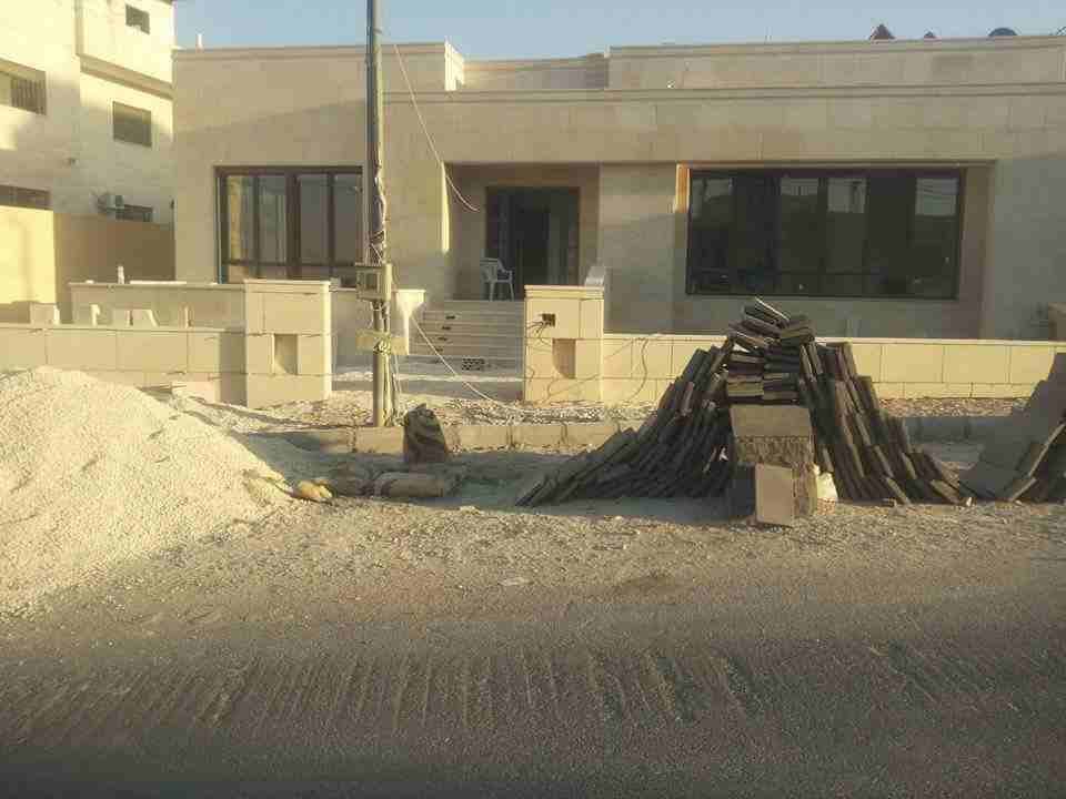 بناء وتلبيس حجر مقاولات بالمتر يوميات أي مكان
لا تنسَ أنك شاهدت هذا الإعلان في عنكبوت
بناء حجر
دي...