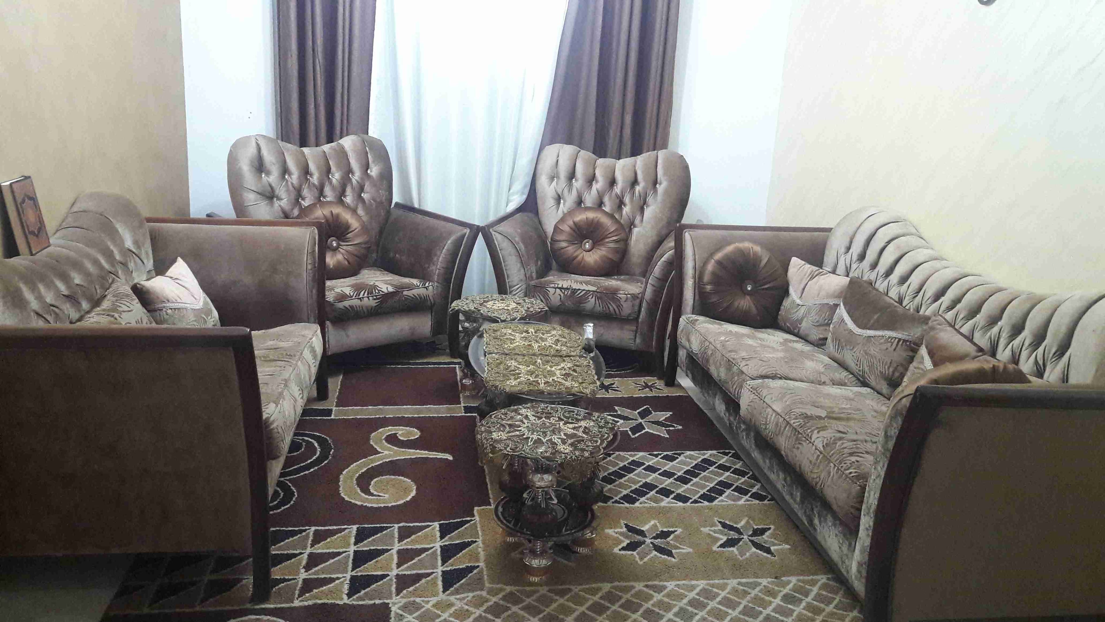 طقم كنب
لا تنسَ أنك شاهدت هذا الإعلان في عنكبوت
طقم كنب 7 مقاعد زان مصري مع برداي 3 قطع مع تر...