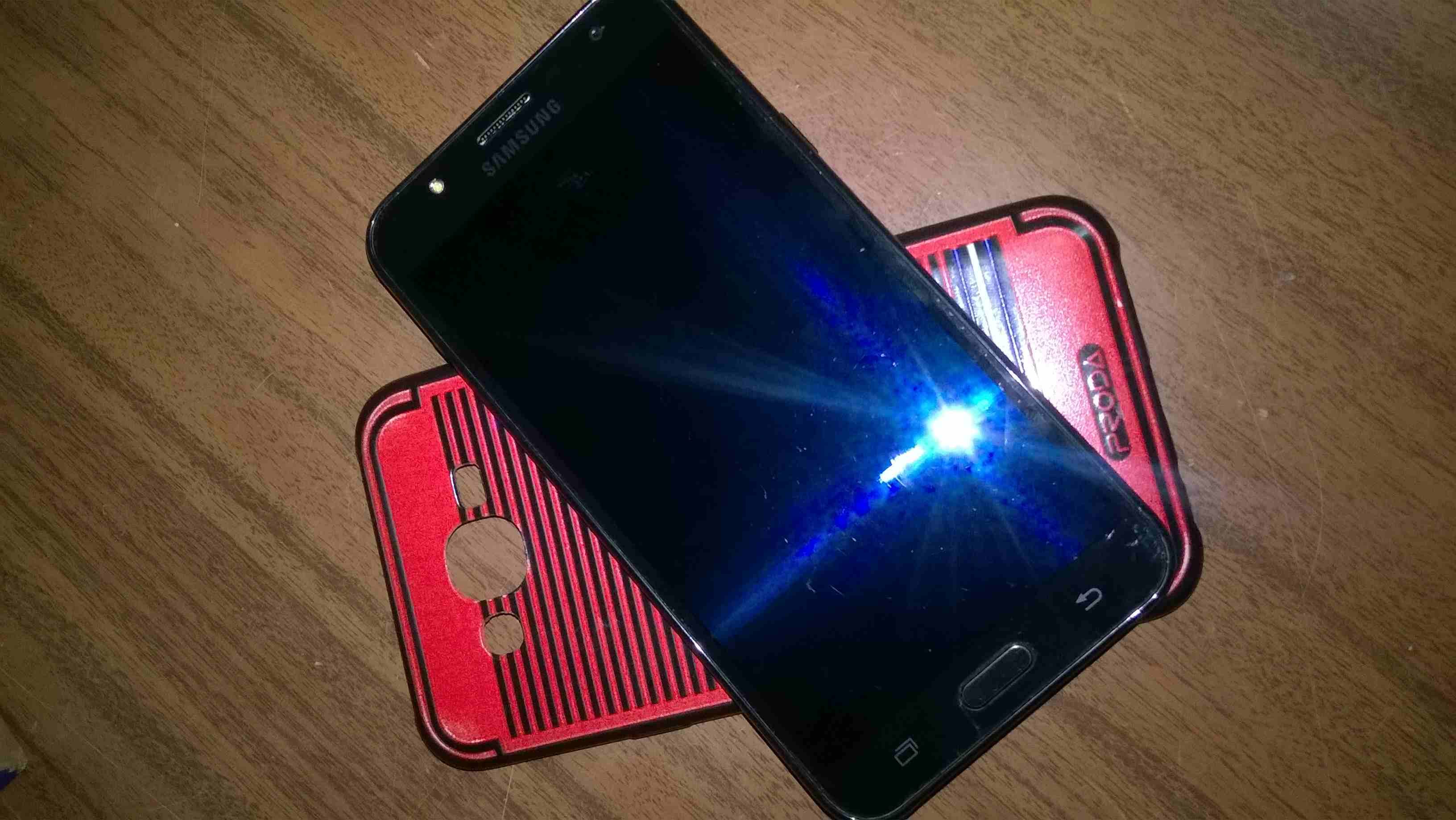تلفون سامسنج j7core 2017
لا تنسَ أنك شاهدت هذا الإعلان في عنكبوت
تلفون بحالة ممتازه تلفون جديد
م...