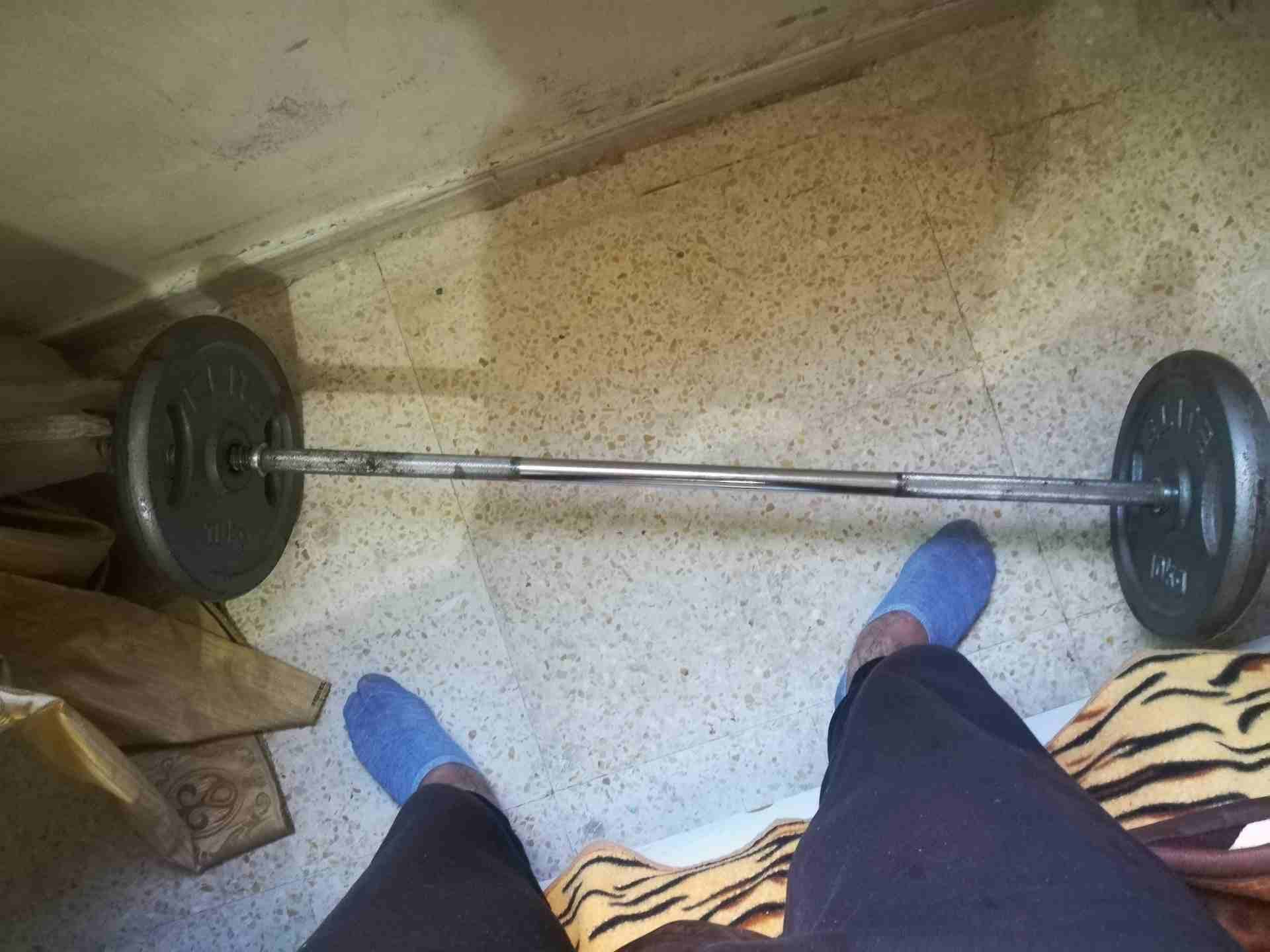 بار حديد للبيع
لا تنسَ أنك شاهدت هذا الإعلان في عنكبوت
بار حديد نضيف مع اوزن 10....10...