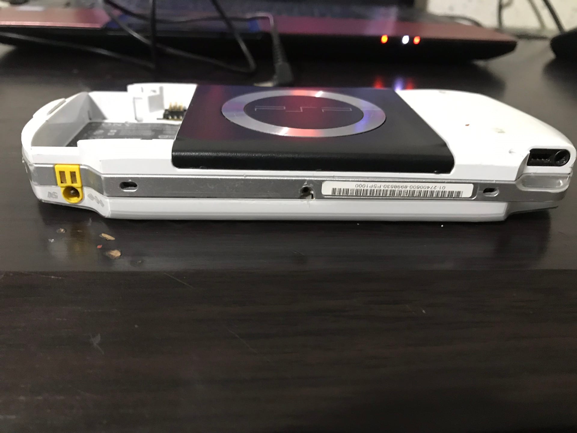 PSP للببع
لا تنسَ أنك شاهدت هذا الإعلان في عنكبوت
الجهاز شغال وعليه لعبه spider man وداخلو مي...