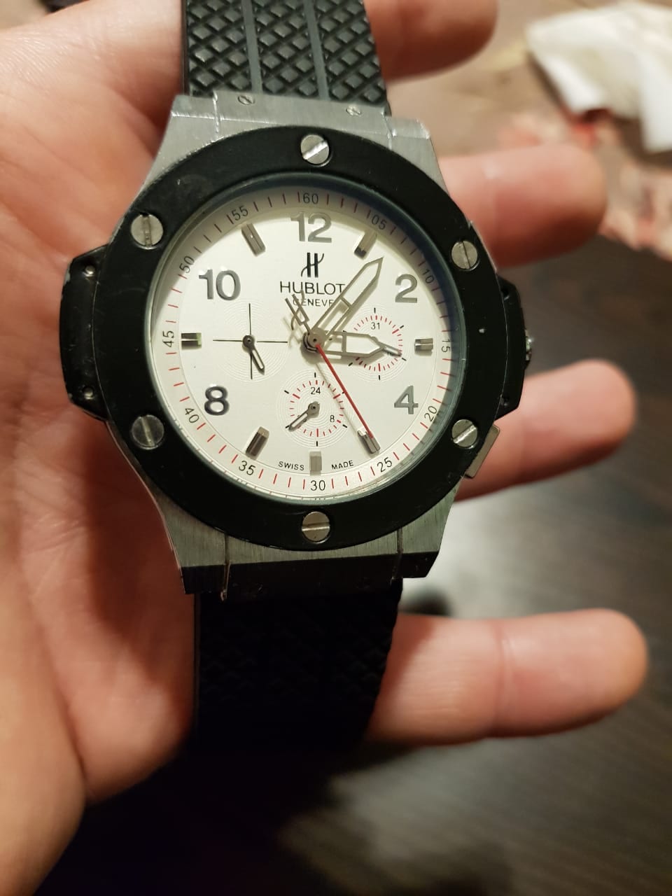 hublot
لا تنسَ أنك شاهدت هذا الإعلان في عنكبوت
ساعة HUBLOT كوبي جديده جميع العدادات شغاله
تع...
