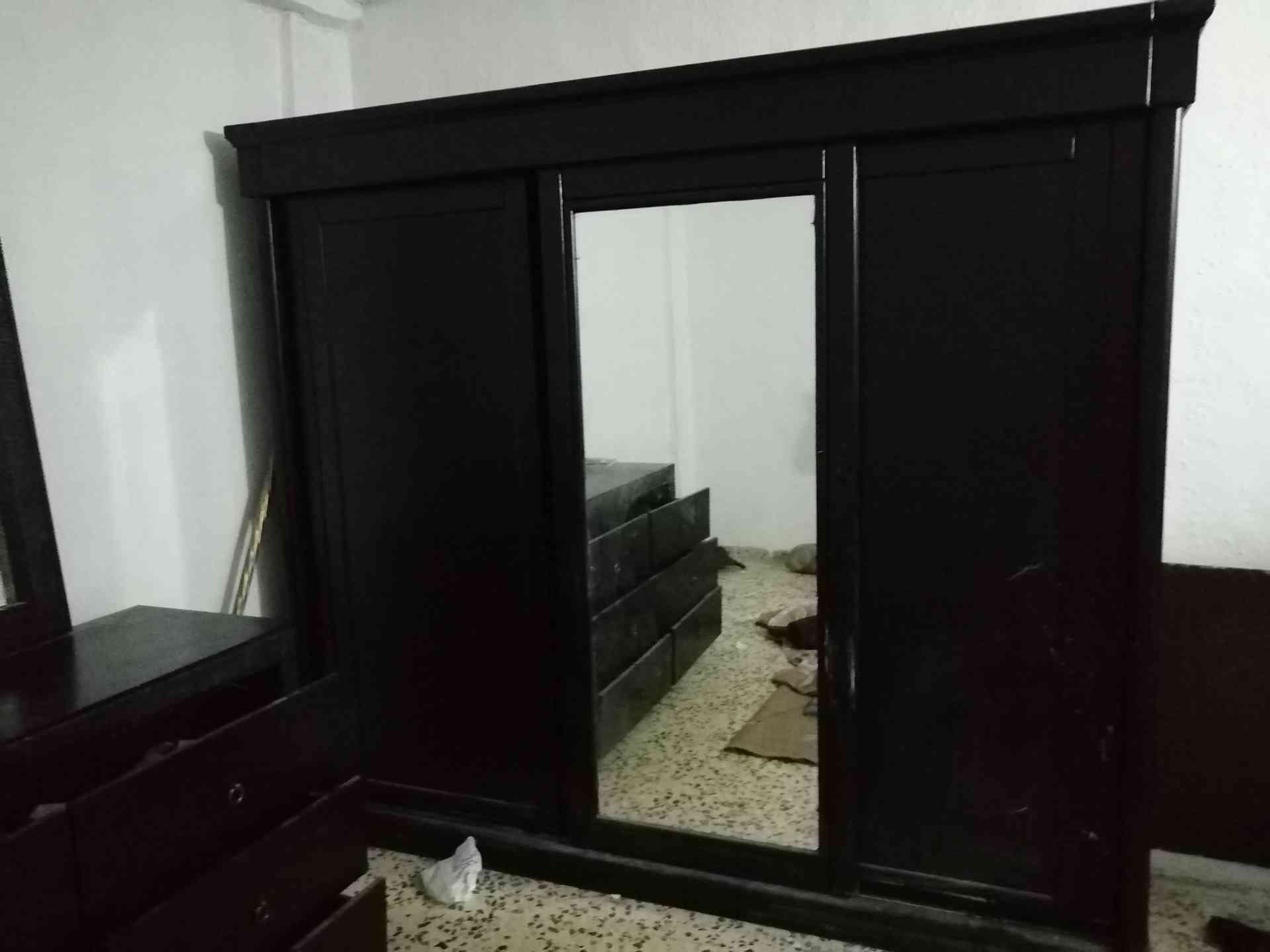 غرفة نوم مستعمله ونضيفه مع فرشه مجاناً
لا تنسَ أنك شاهدت هذا الإعلان في عنكبوت
غرفه نضيفه مع...