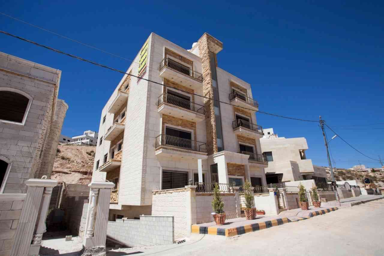 عماره تشطيبات فلل في غاية الروعه 8 شقق دوبلكس بسعر 680 الف
لا تنسَ أنك شاهدت هذا الإعلان في عنكبوت...