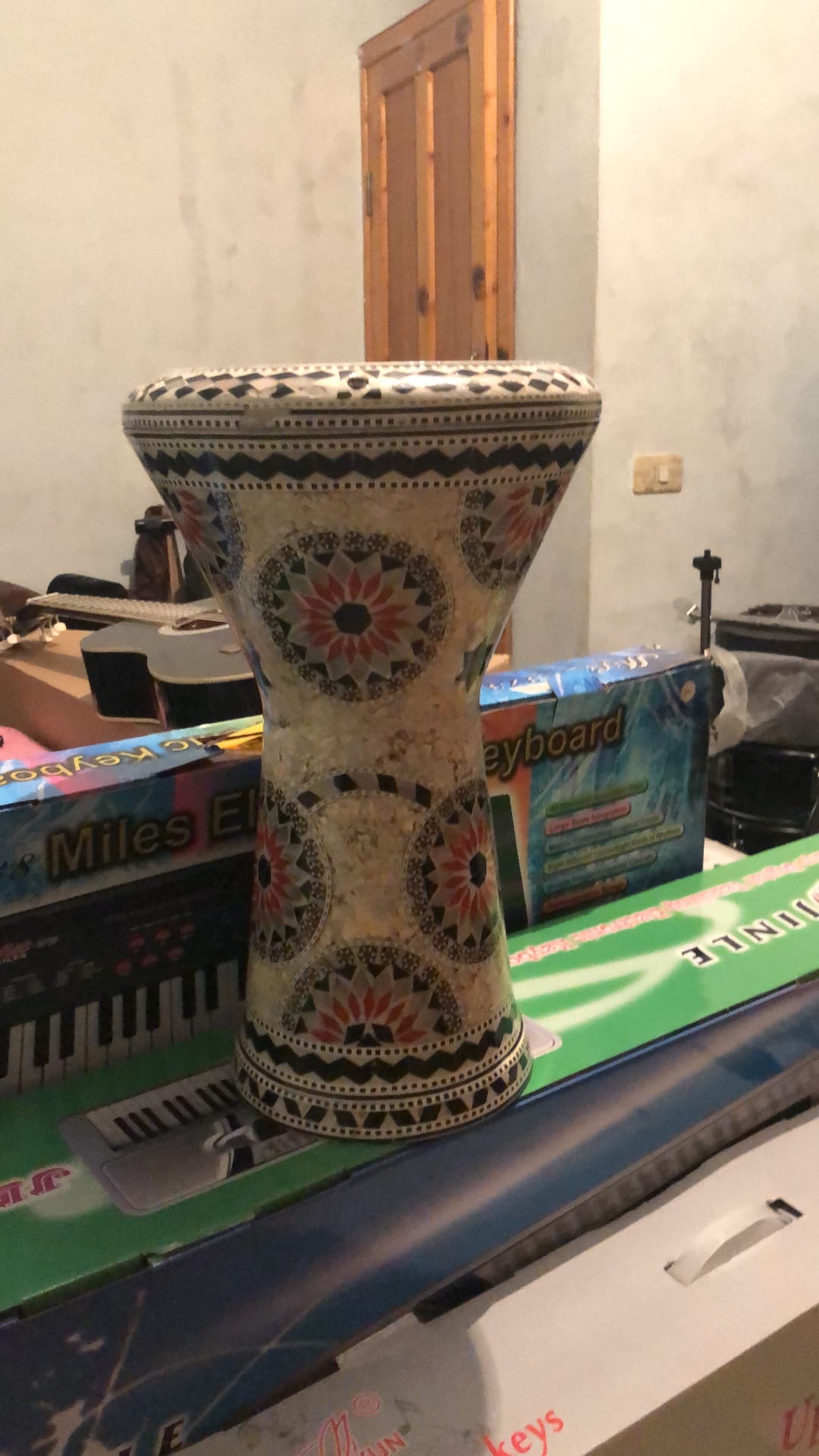 طبله جوهره الفن اصليه غطا بور اصليه مزخرفه مع شنته مبطنه اصليه ووجي هديه
لا تنسَ أنك شاهدت هذا الإعلان في عنكبوت...