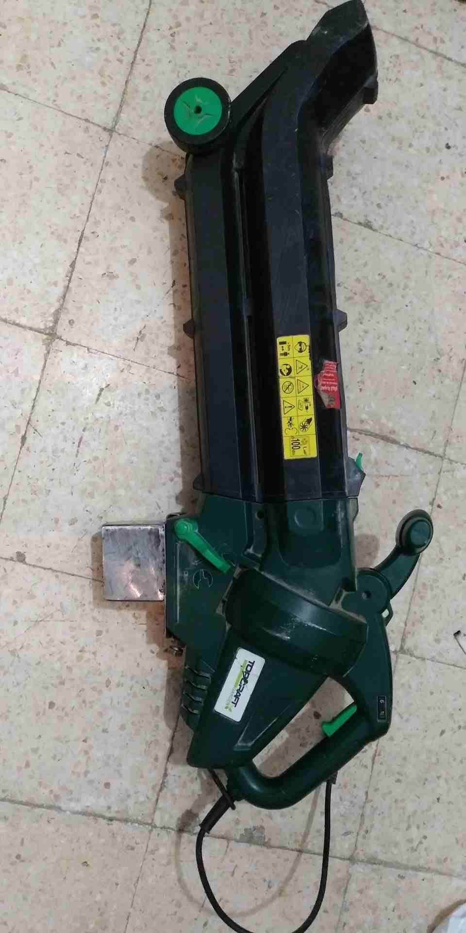 بلور لشفط وطرد الاوساخ
لا تنسَ أنك شاهدت هذا الإعلان في عنكبوت
بلور لجمع وطرد اوراق الشجر وكافه ا...