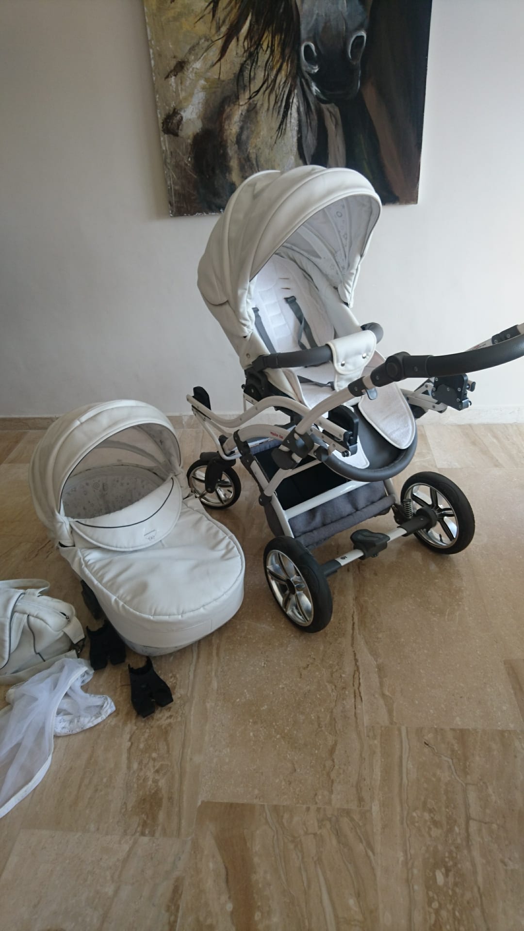junama Stroller 2015 made in Poland excellent condition
لا تنسَ أنك شاهدت هذا الإعلان في عنكبوت...