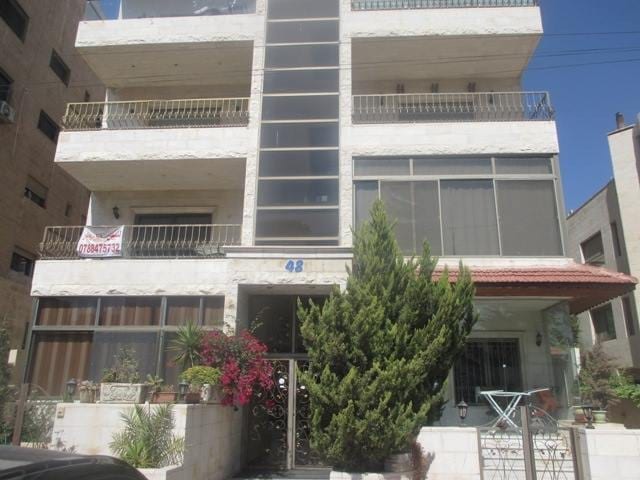 apartment for rent - Amman
لا تنسَ أنك شاهدت هذا الإعلان في عنكبوت
Luxurious furnisher فرش فخ...