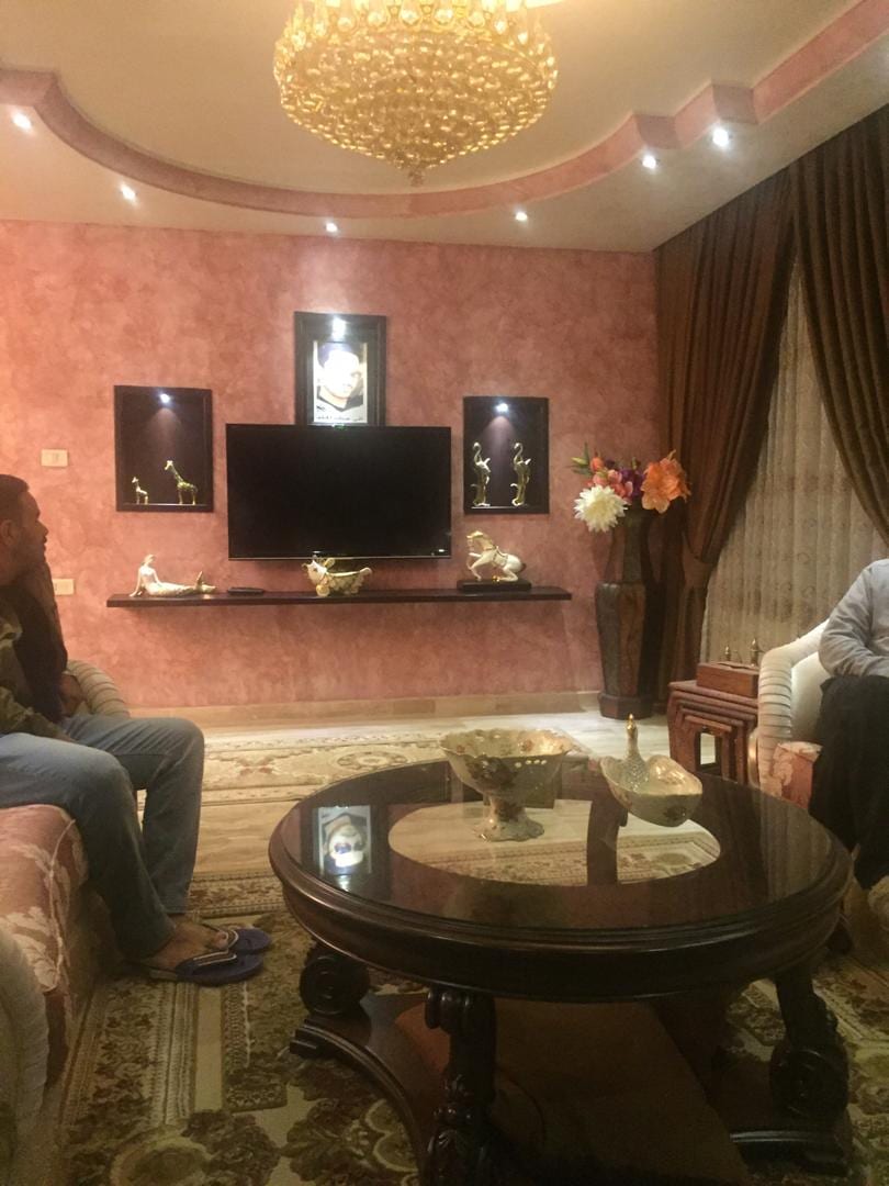 الرابيه ط اخير مع رووف 350م للبيع او للايجار مفروش 5 نجوم
لا تنسَ أنك شاهدت هذا الإعلان في عنكبوت...