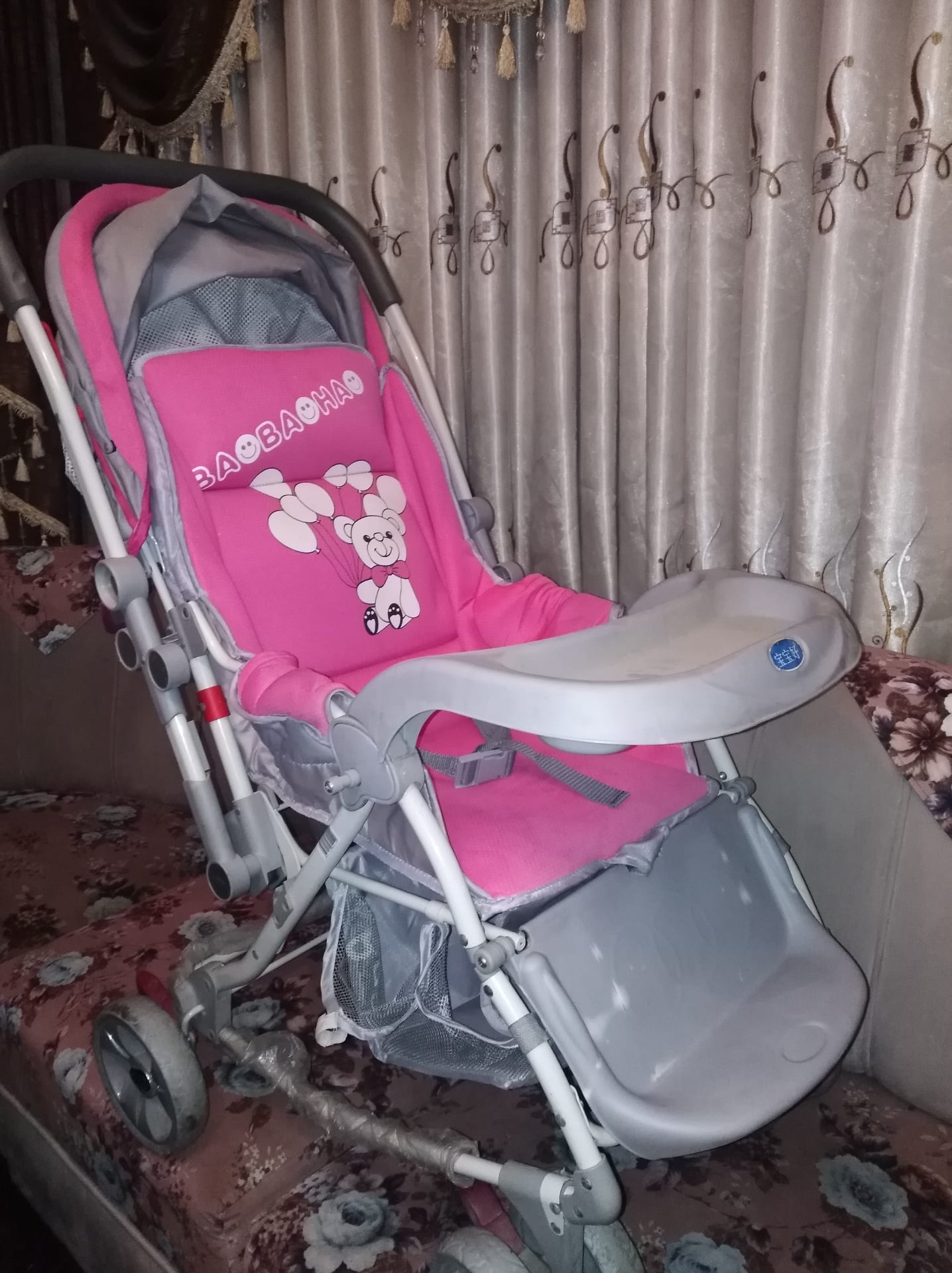 عربايه اطفال
لا تنسَ أنك شاهدت هذا الإعلان في عنكبوت
عربايه أطفال لون زهري استخدام خفيف...