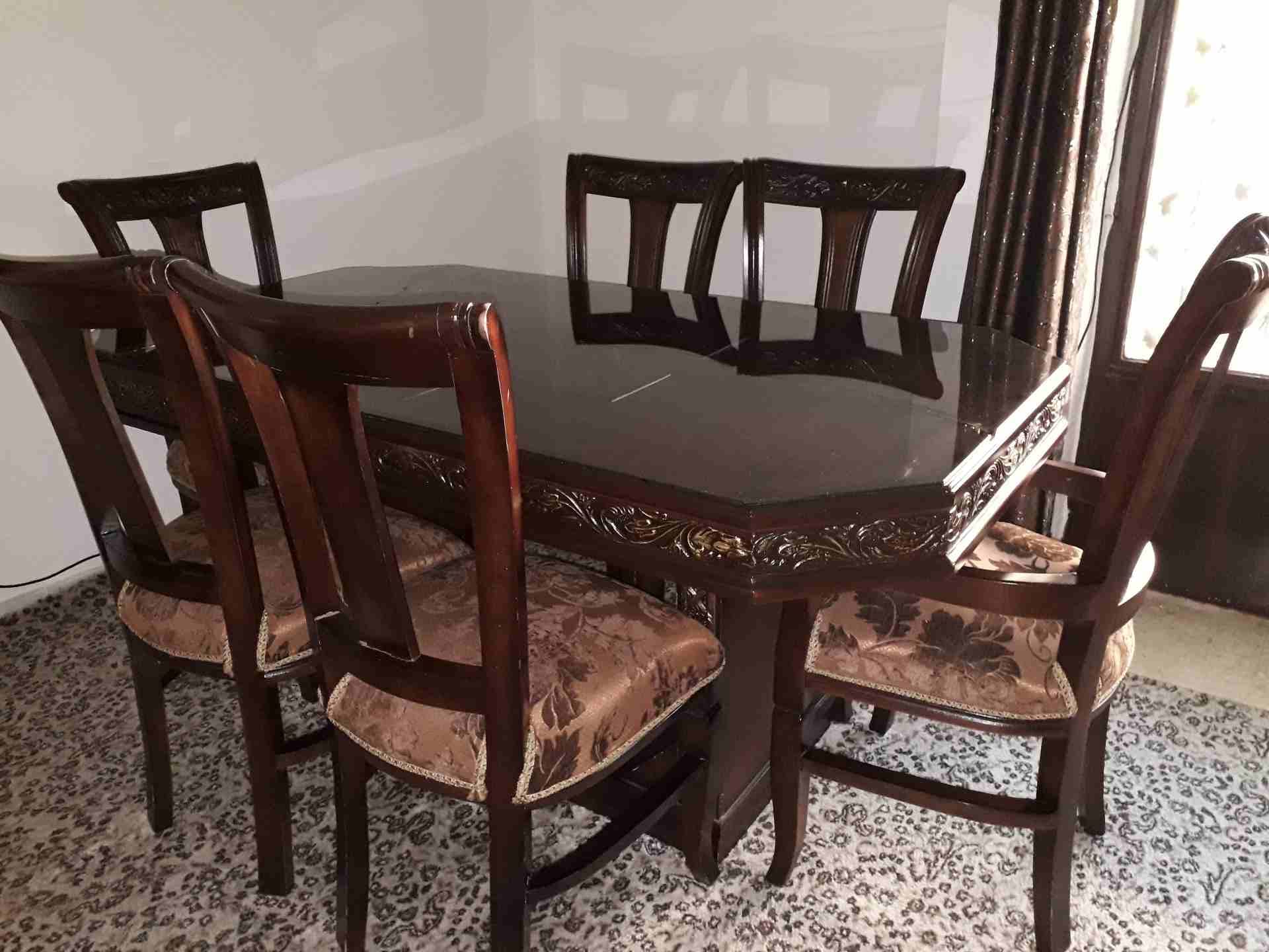 طاولت سفرة
لا تنسَ أنك شاهدت هذا الإعلان في عنكبوت
للبيع طاولت سفرة 6 كراسي خسب زان محفره من الجن...