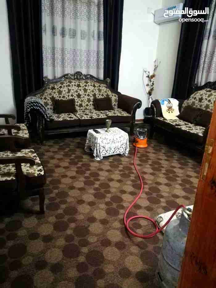 كنب بحالة الجديد
لا تنسَ أنك شاهدت هذا الإعلان في عنكبوت
الكنب لا يوجد فيه خدوش وفراشه جديد ب...