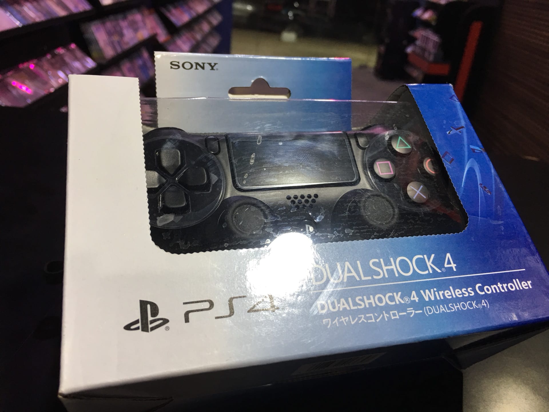 ايد بلاستيشن 4 جديد sony
لا تنسَ أنك شاهدت هذا الإعلان في عنكبوت
ايد بلاستيشن 4 جديد sony...