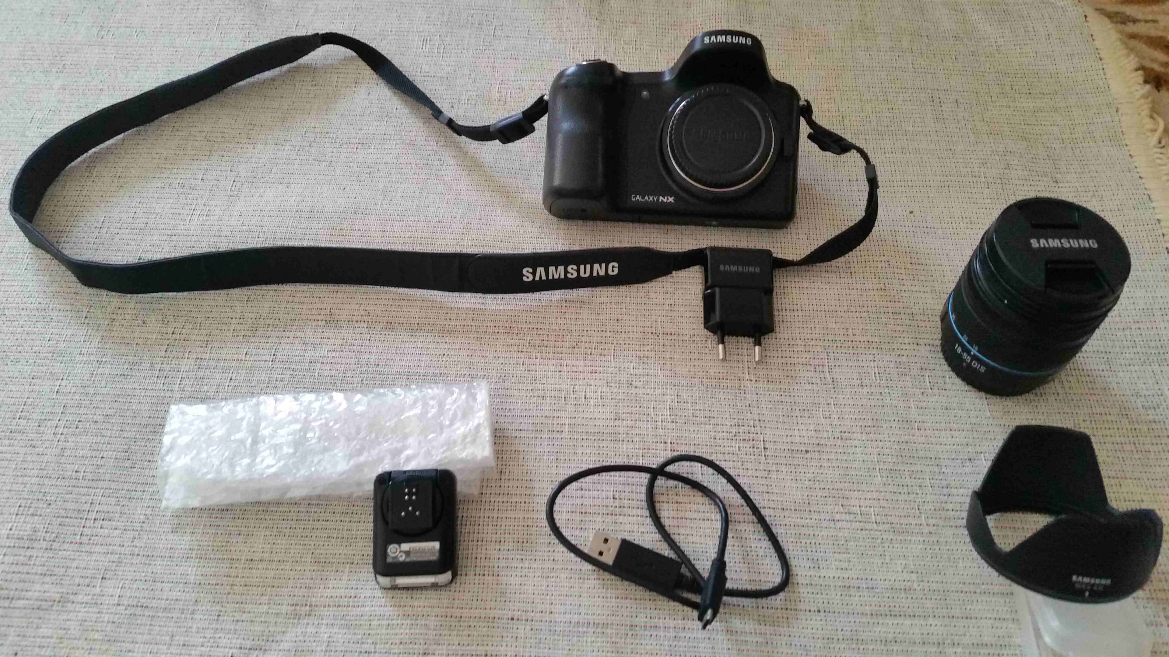 Samsung Galaxy NX-GN100 (Smart professional Camera)
لا تنسَ أنك شاهدت هذا الإعلان في عنكبوت
Samsu...