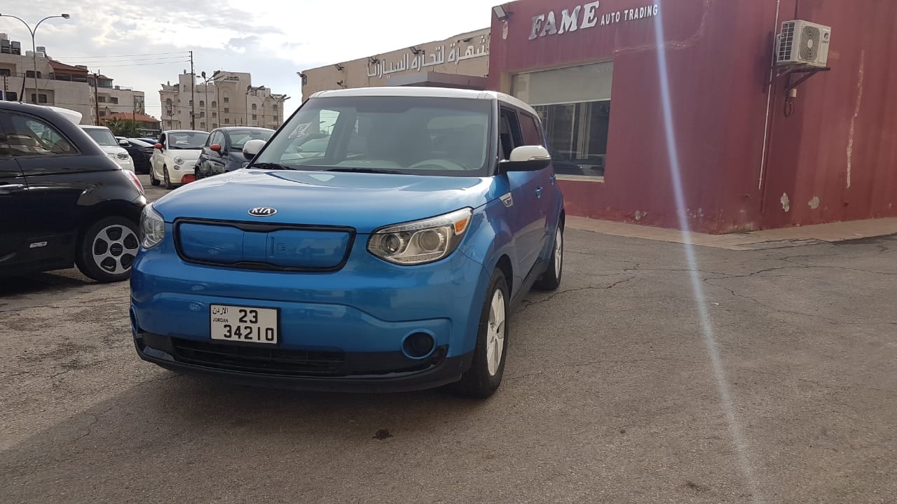 KIA SOUL EV 2015 كيا سول بلس كلين
لا تنسَ أنك شاهدت هذا الإعلان في عنكبوت
كيا سول 2015...