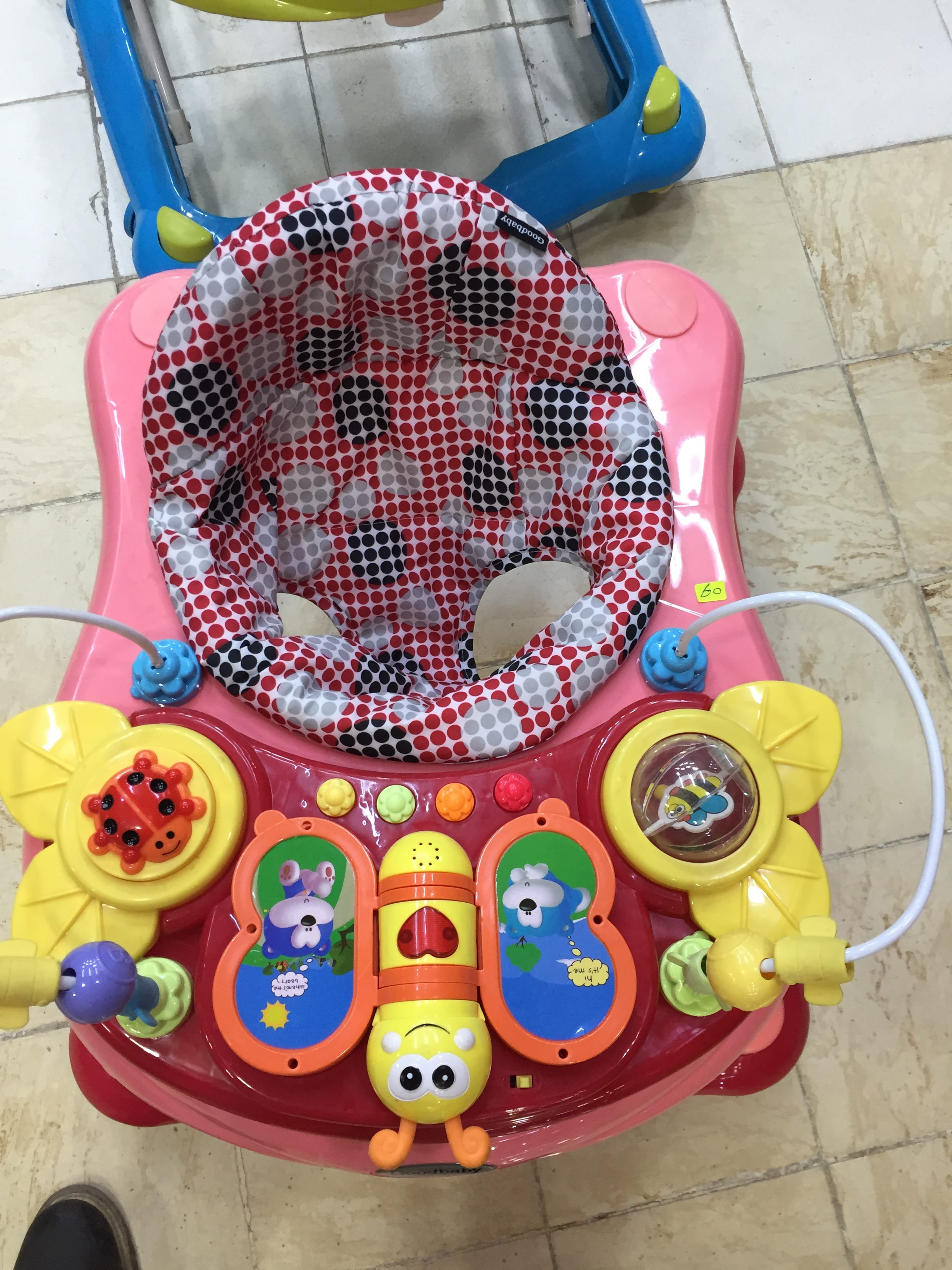 عربايات تعليم مشي ماركات عالميه باقل الاسعار يوجد خدمه توصيل 0796316653
لا تنسَ أنك شاهدت هذا الإعلان في عنكبوت...