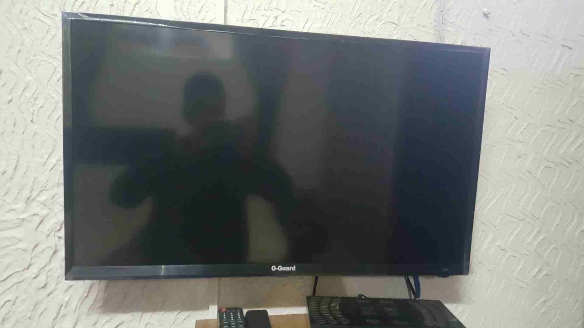 شاشة جيدا جدا وطاولة شاشه بحاله جيدا
لا تنسَ أنك شاهدت هذا الإعلان في عنكبوت
شاشه 32 انش بحاله ج...