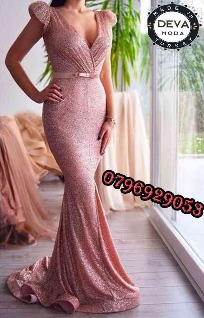 فستان سهرة طويل جورجيت ليكرا
لا تنسَ أنك شاهدت هذا الإعلان في عنكبوت
ملابس تركيه Deva Moda
ا...