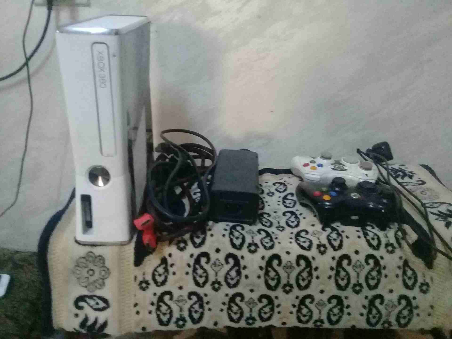 Xbox 360
لا تنسَ أنك شاهدت هذا الإعلان في عنكبوت
الكس بكس مستعمل شهر واحد معدله وعليها 33لعبه تقر...