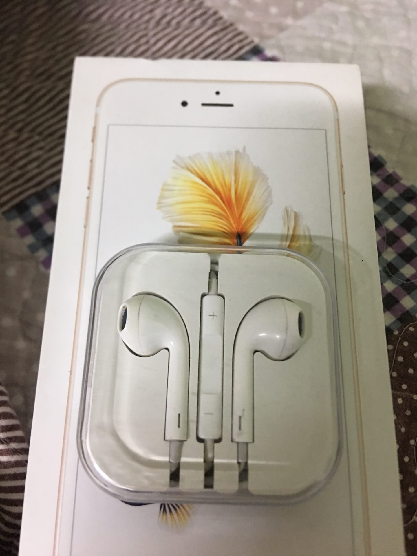 ايفون 6s plus مستعمل نظيف ذهبي مع كرتونتو و اغراضو
لا تنسَ أنك شاهدت هذا الإعلان في عنكبوت
ال...