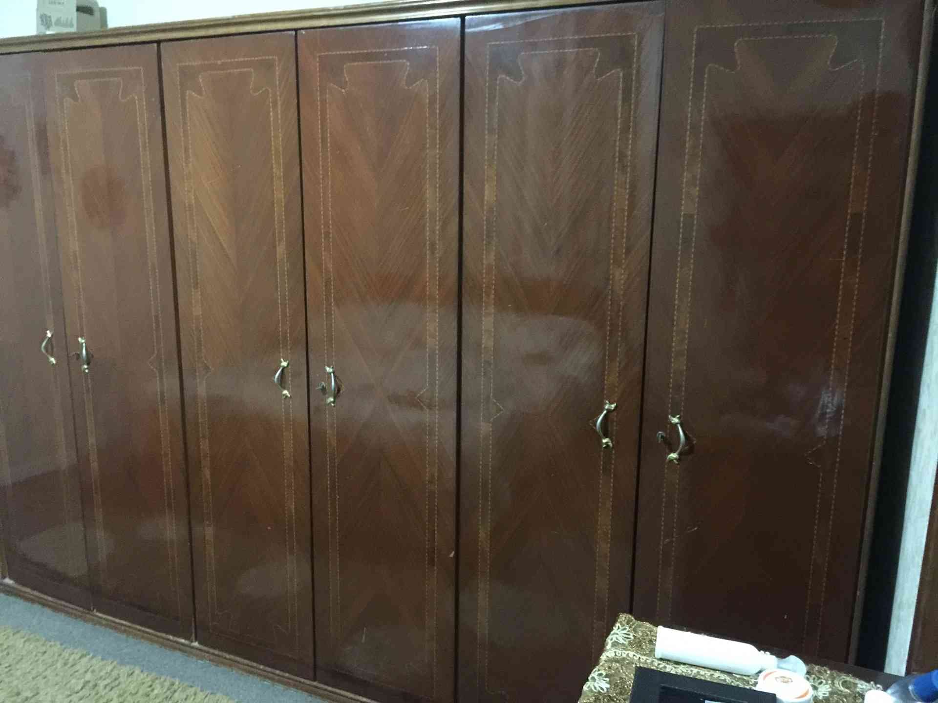 عفش بيت كامل للبيع وحسب الصور المرفقة
لا تنسَ أنك شاهدت هذا الإعلان في عنكبوت
غرفة ضيوف وصالو...