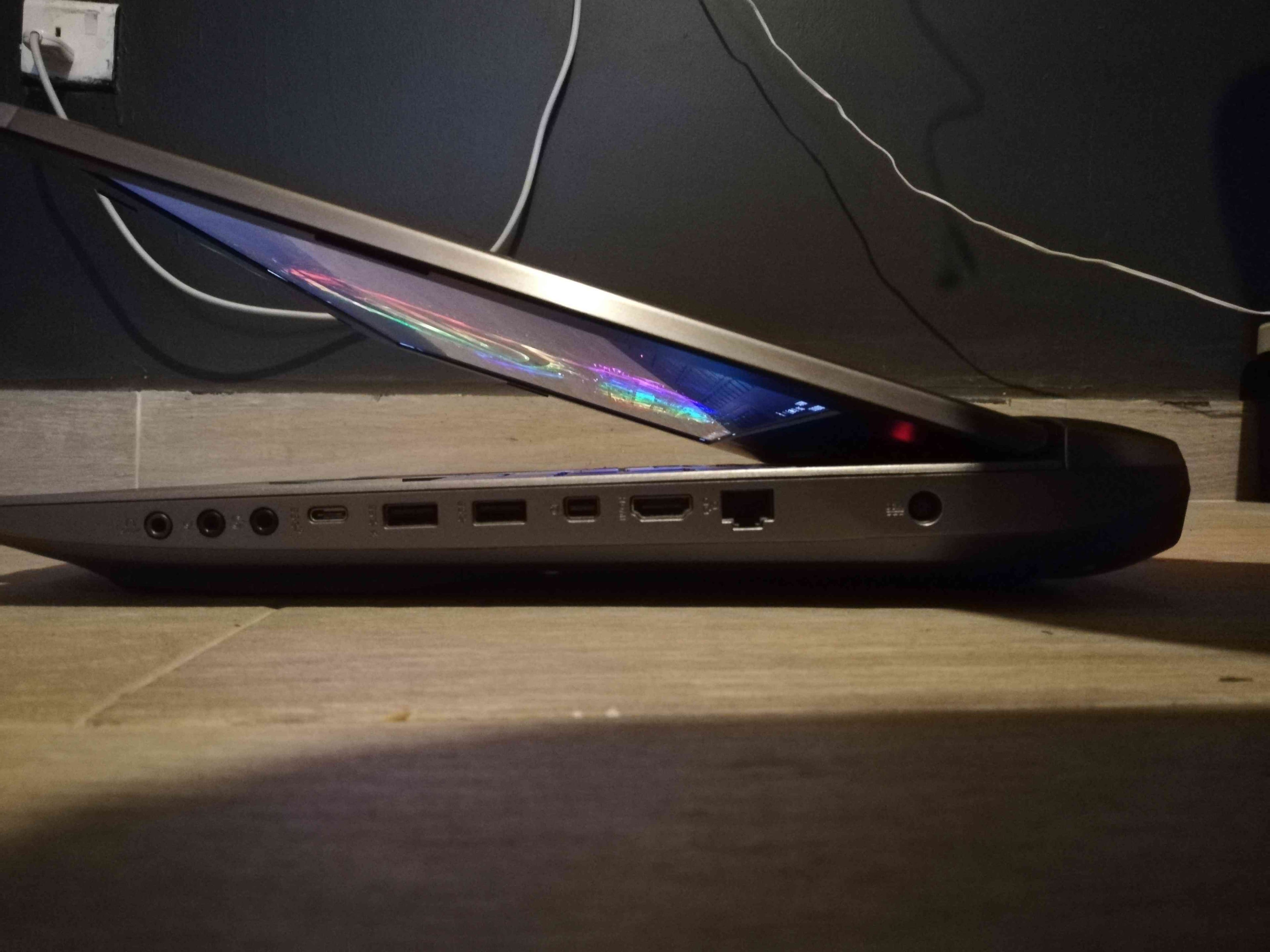 asus gaming laptop for sell or trade with a desktop
لا تنسَ أنك شاهدت هذا الإعلان في عنكبوت
A...