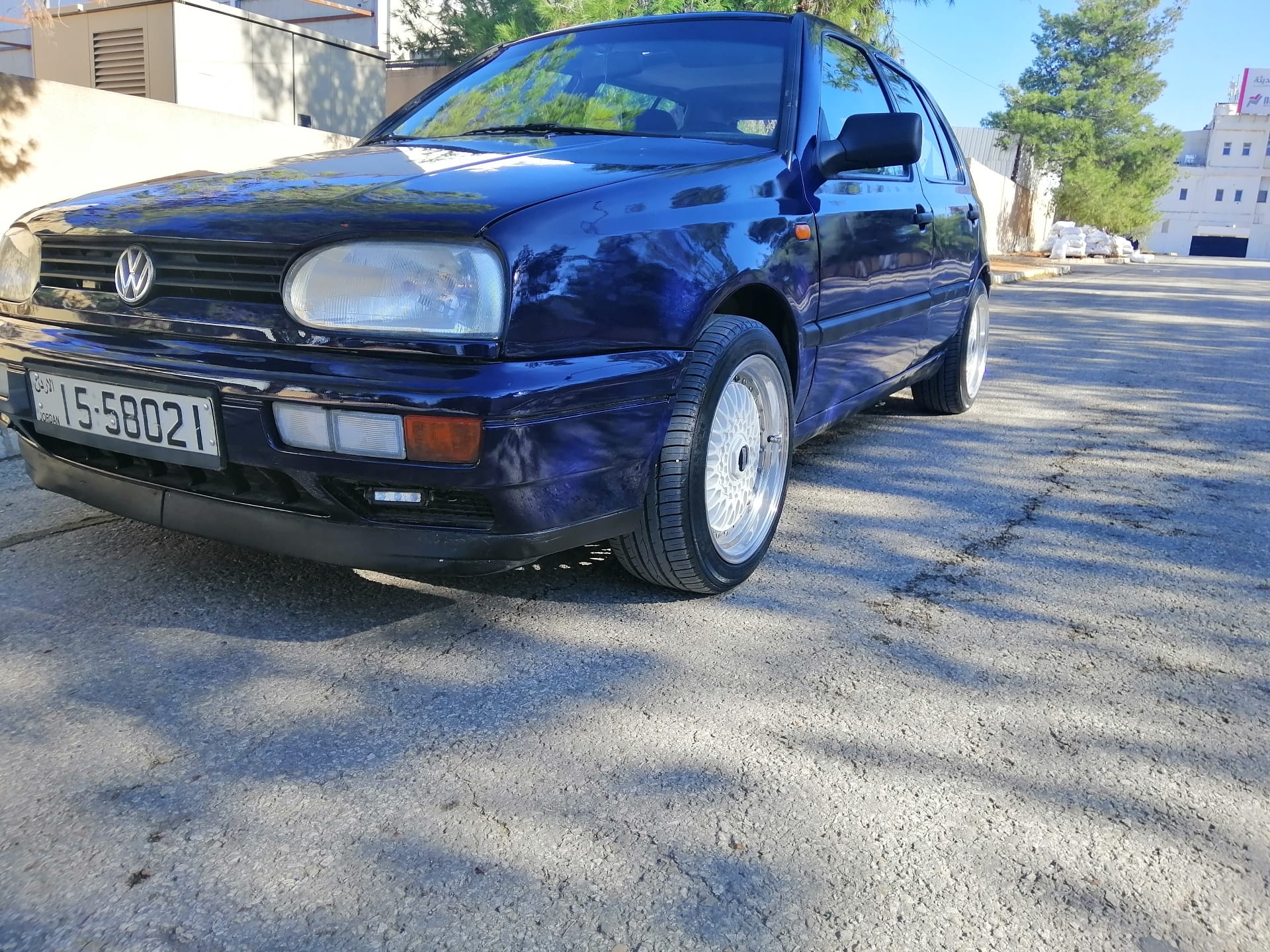جولف بسعر مغري
لا تنسَ أنك شاهدت هذا الإعلان في عنكبوت
جولف موديل 96 لون كحلي لؤلؤي مميز
فتحه...