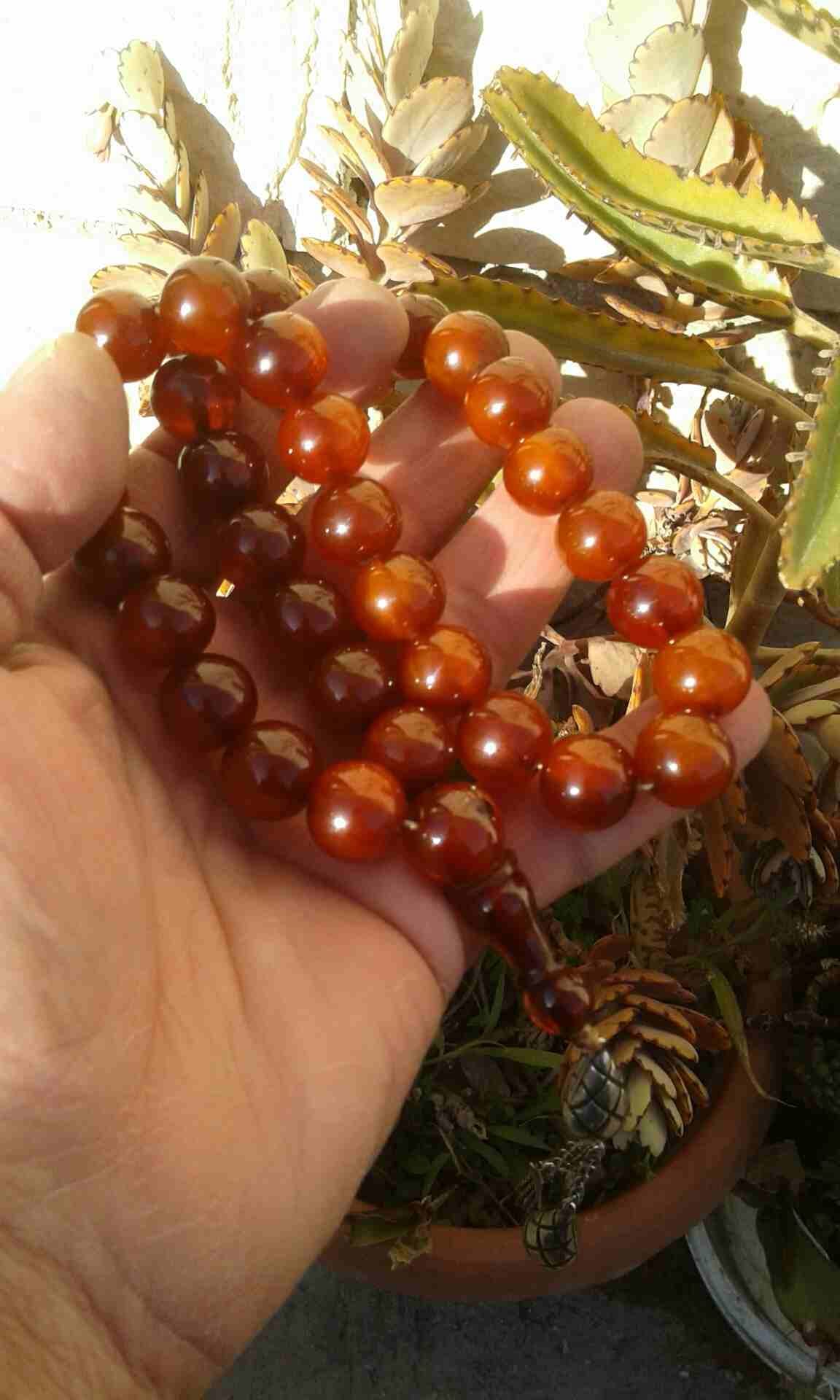 مسبحة..فاتوران بشرشوبة فضة
لا تنسَ أنك شاهدت هذا الإعلان في عنكبوت
وزنها 72 غرام .لطفا للجادين تل...