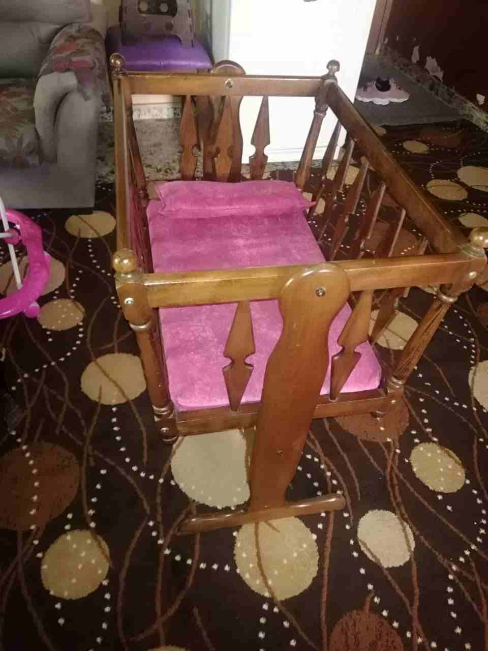 سرير بيبي
لا تنسَ أنك شاهدت هذا الإعلان في عنكبوت
بحاله ممتازة خشب دمياطي هزاز وبصير عادي...