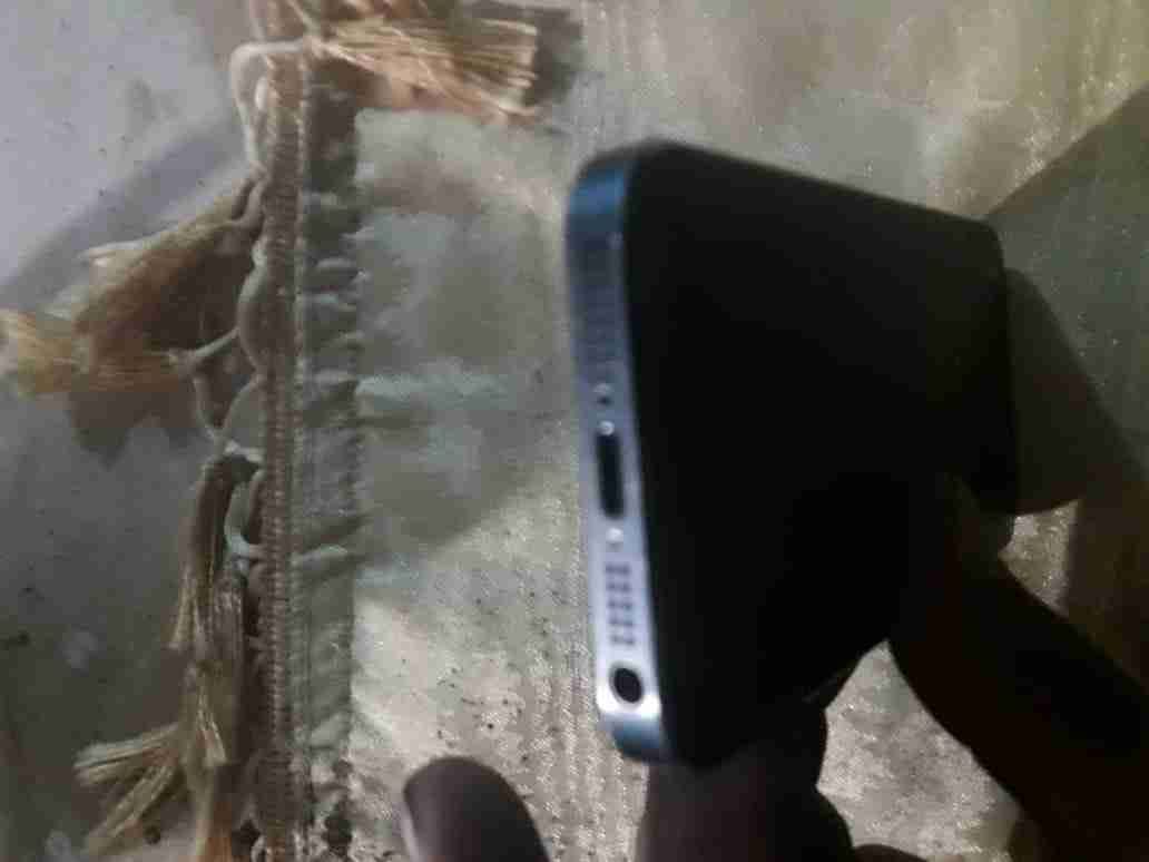 i phone 5 black ايفون 5
لا تنسَ أنك شاهدت هذا الإعلان في عنكبوت
ايفون 5 بحالة ممتازهًً نضيفً...