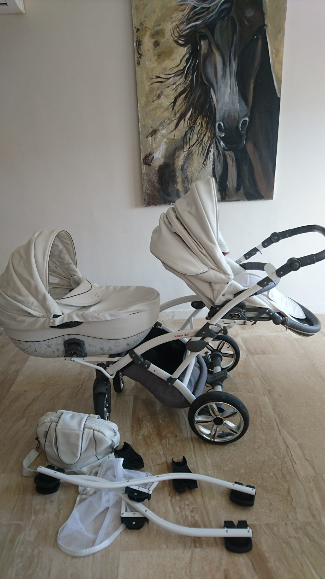 junama Stroller 2015 made in Poland excellent condition
لا تنسَ أنك شاهدت هذا الإعلان في عنكبوت...