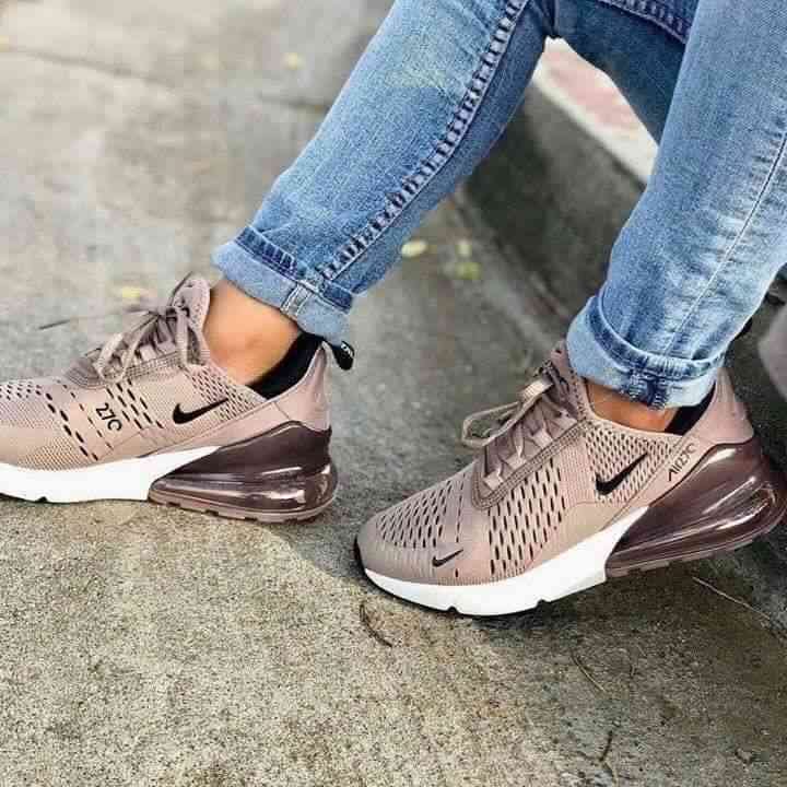 عمان...
لا تنسَ أنك شاهدت هذا الإعلان في عنكبوت
New collection for women
- Size : 36- 37- 38...