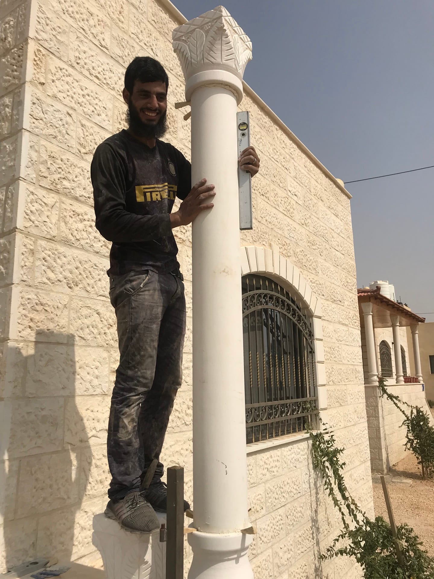 الكوخ الايطالي لـكافه اعمال القرميد و الديكور (خصوومات هائله )
لا تنسَ أنك شاهدت هذا الإعلان في عنكبوت...