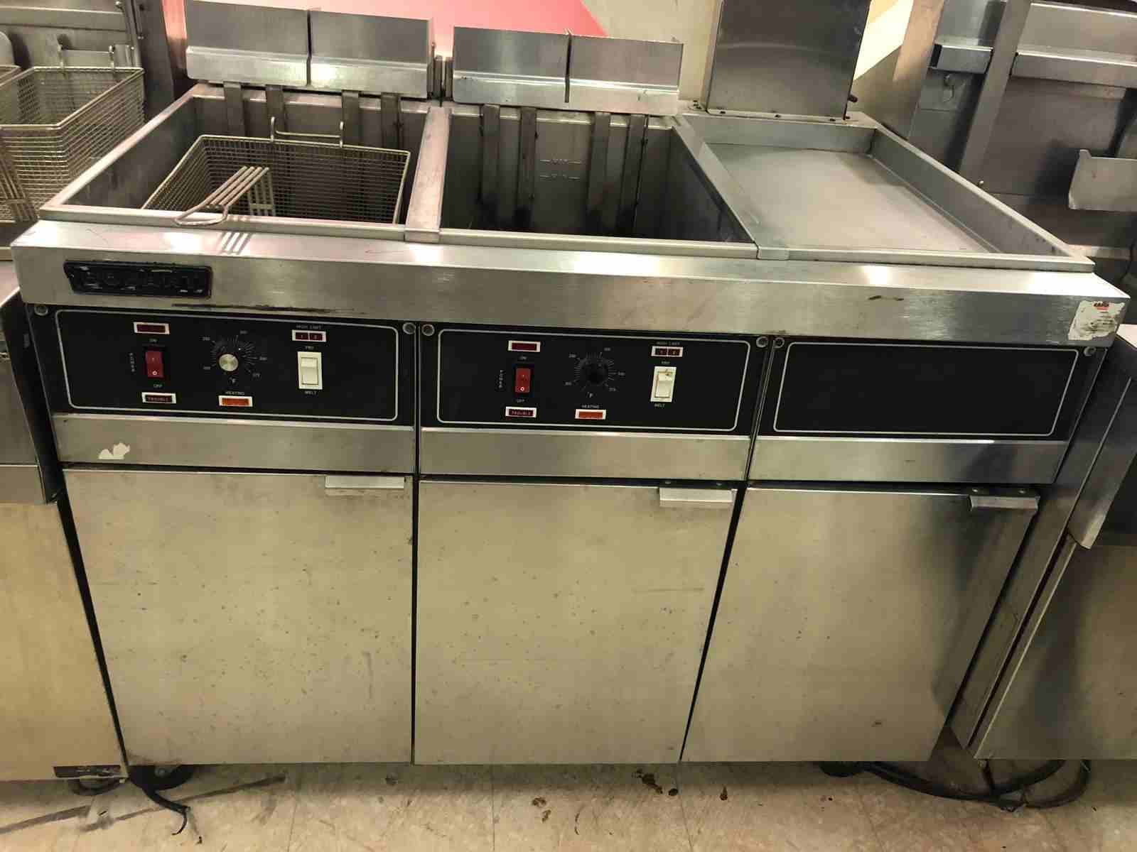 ماكينات بروستد امريكيه مستخدمه
لا تنسَ أنك شاهدت هذا الإعلان في عنكبوت
ماكينات بروستد ضغط امريكيه...