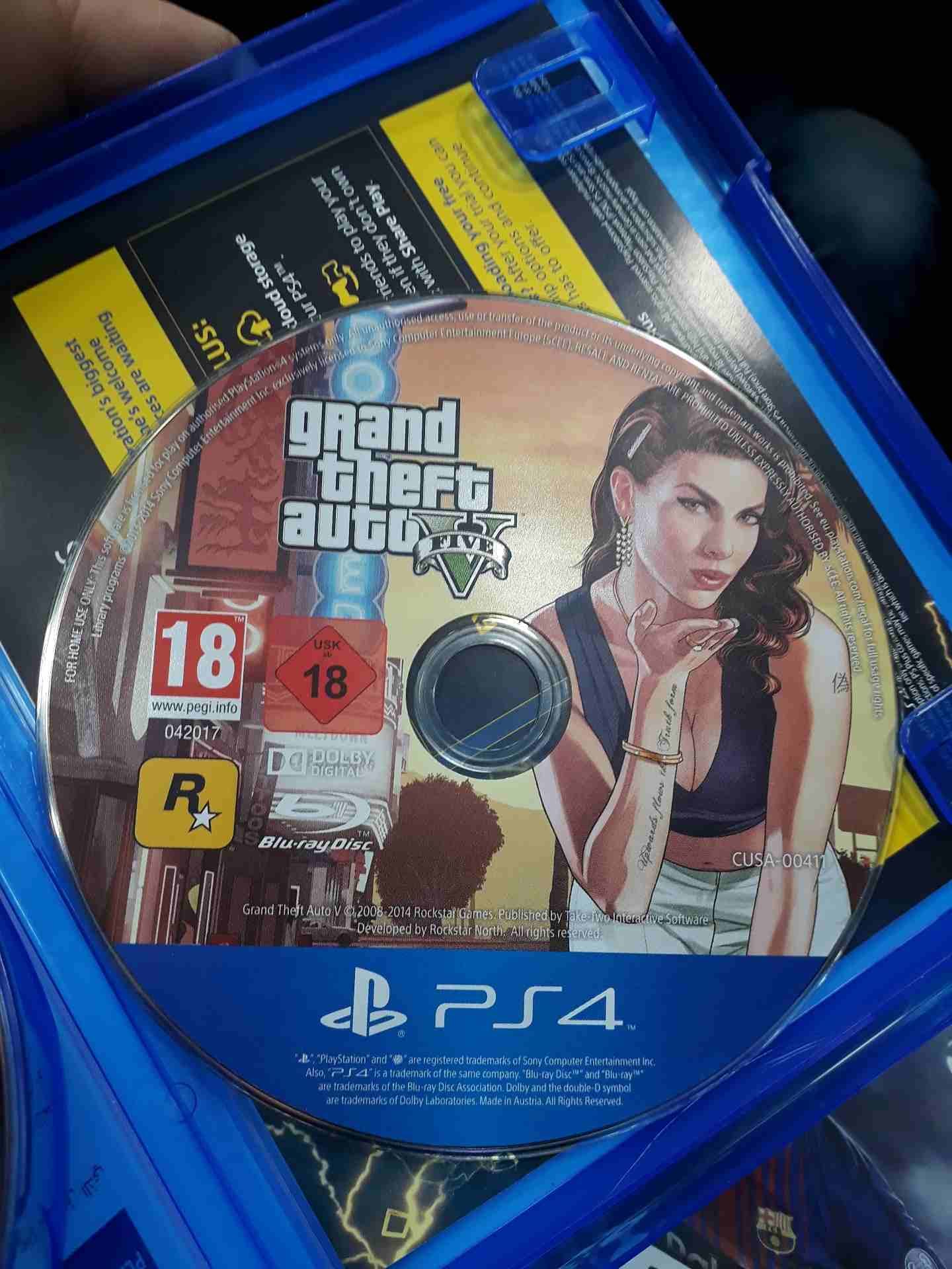 FIFA & GTA
لا تنسَ أنك شاهدت هذا الإعلان في عنكبوت
fifa18 عربية CD
GTA V CD
كل واحد ب 15 دين...