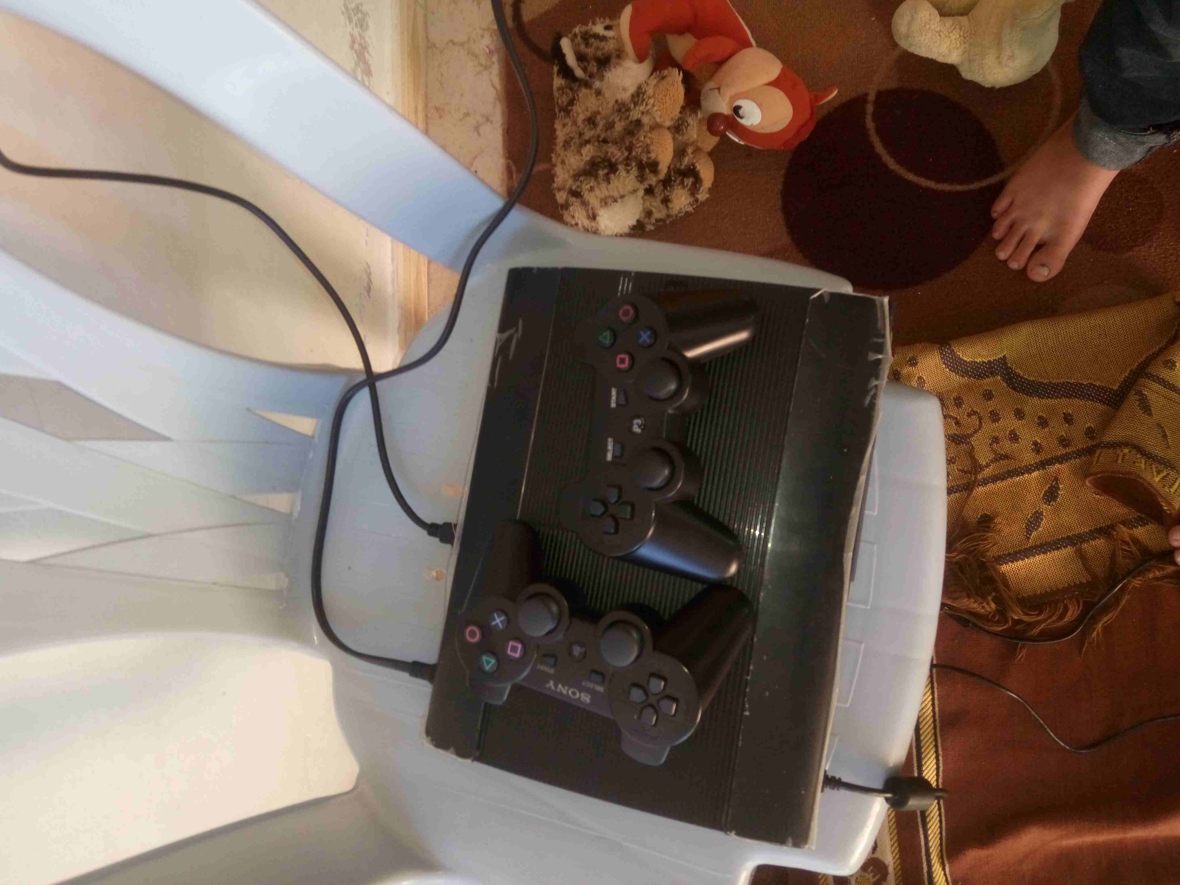 بلاستيشن 3 معدل 500 غيغا ومعو ايدين 2 وجميع وصلاته
لا تنسَ أنك شاهدت هذا الإعلان في عنكبوت
الجها...