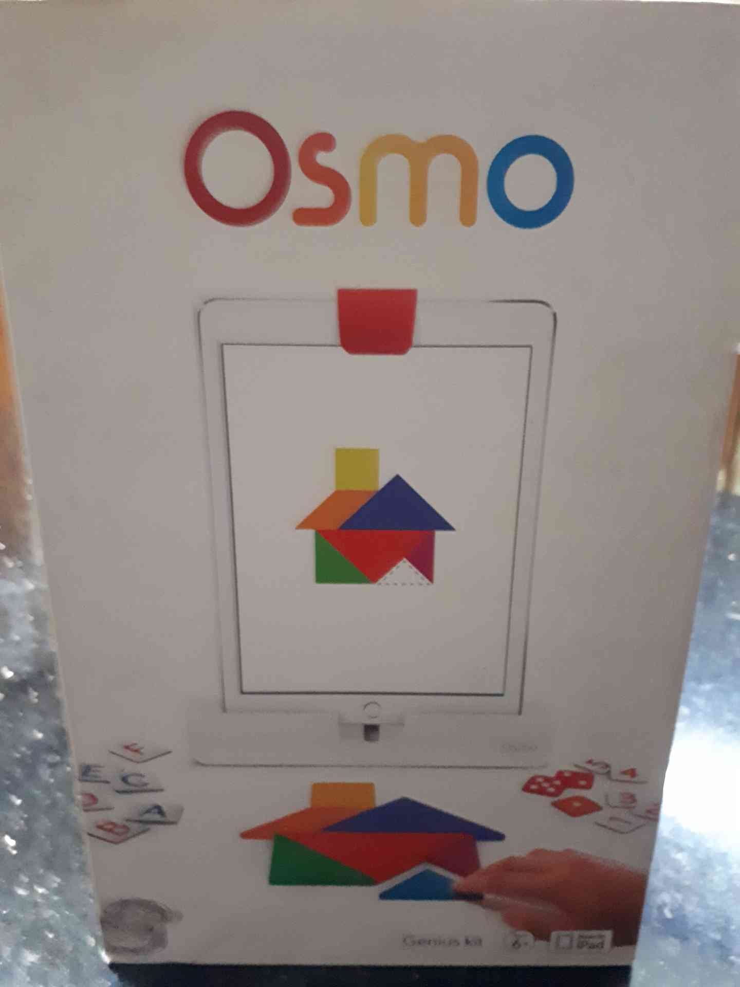 osmo for I pad
لا تنسَ أنك شاهدت هذا الإعلان في عنكبوت
لعبة ذكاء للبيع للايباد...