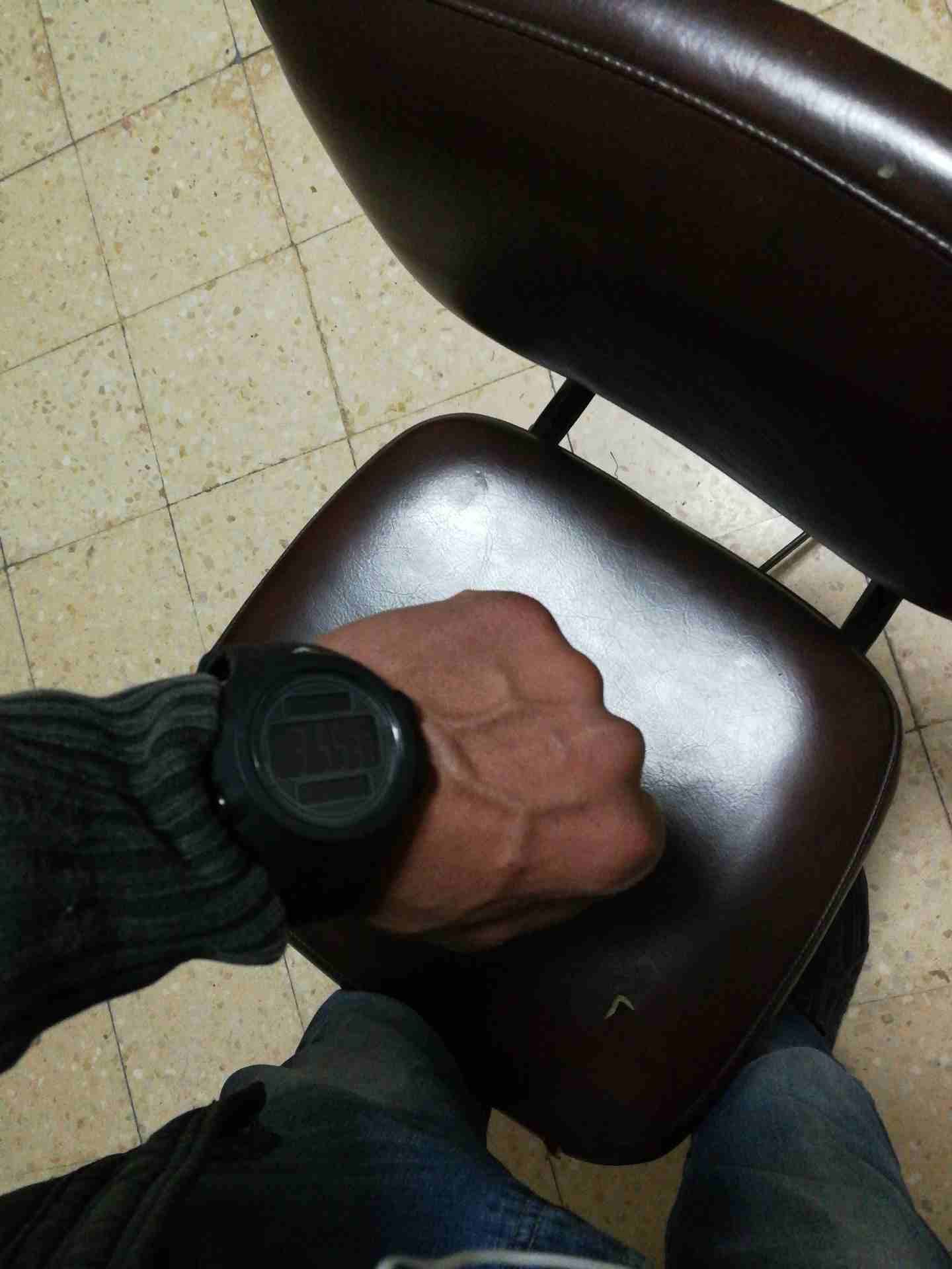 Adiddas
لا تنسَ أنك شاهدت هذا الإعلان في عنكبوت
ساعة اديداس اصليه مستعمله ايشي بسيط ساعة روعة ال...